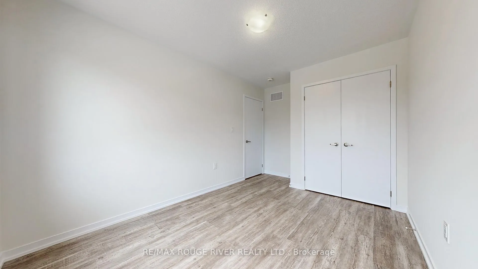 Photo 22 of 1532 Wheatcroft Drive, Oshawa, Kedron — HOMEH