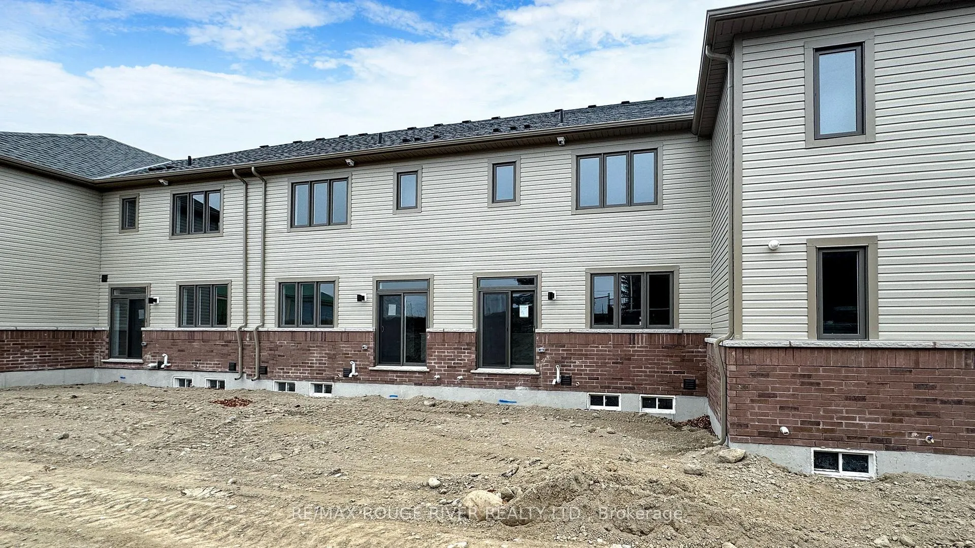 Photo 32 of 1532 Wheatcroft Drive, Oshawa, Kedron — HOMEH