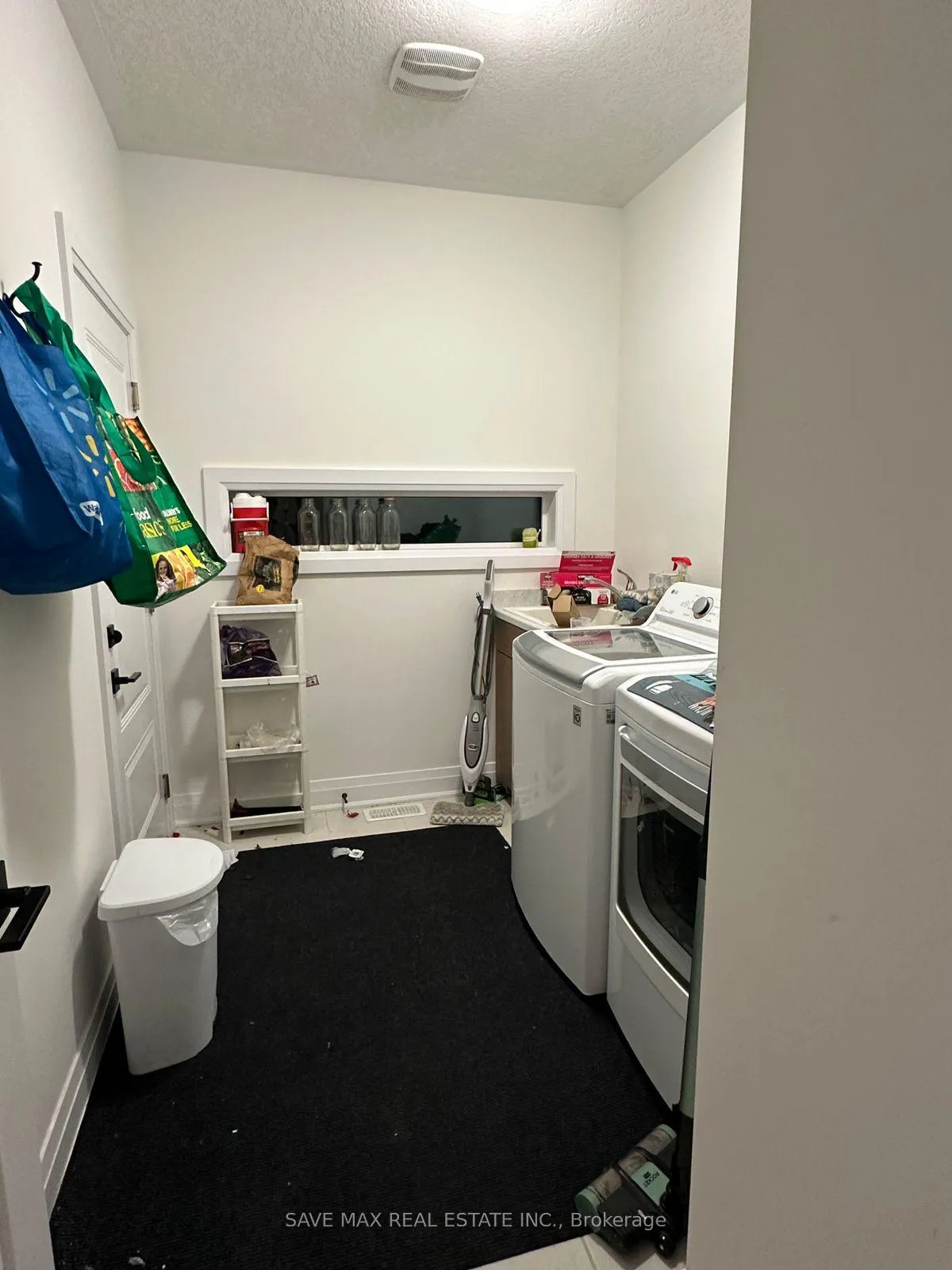 Photo 4 of 593 Benninger Drive, Kitchener — HOMEH