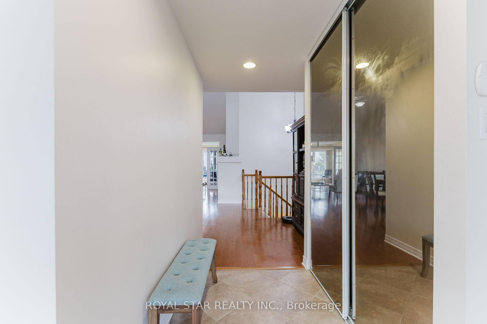 Photo 4 of 17 Settler's Ridge Way, Ottawa, Barrhaven - Longfields — HOMEH