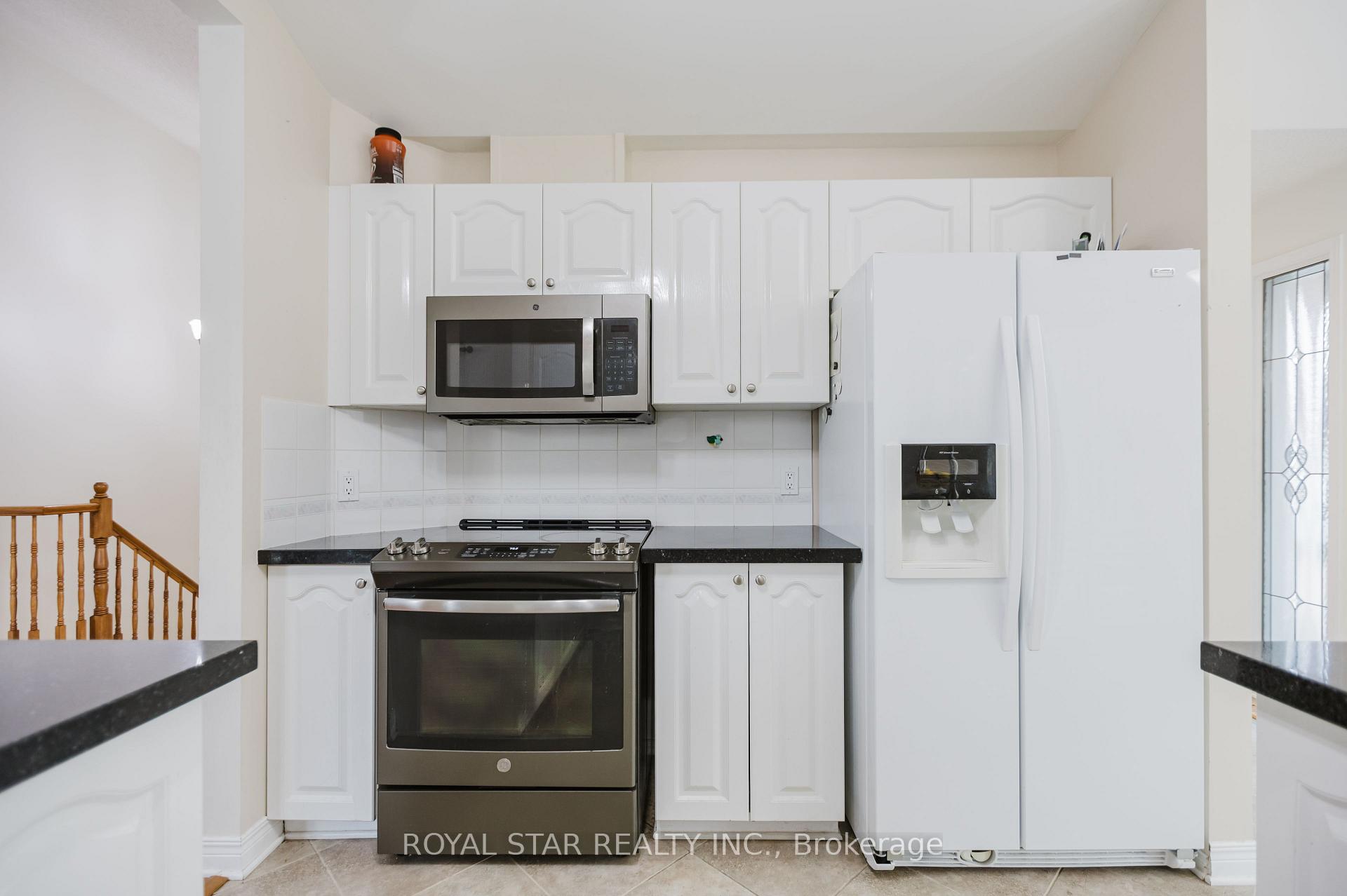 Photo 10 of 17 Settler's Ridge Way, Ottawa, Barrhaven - Longfields — HOMEH