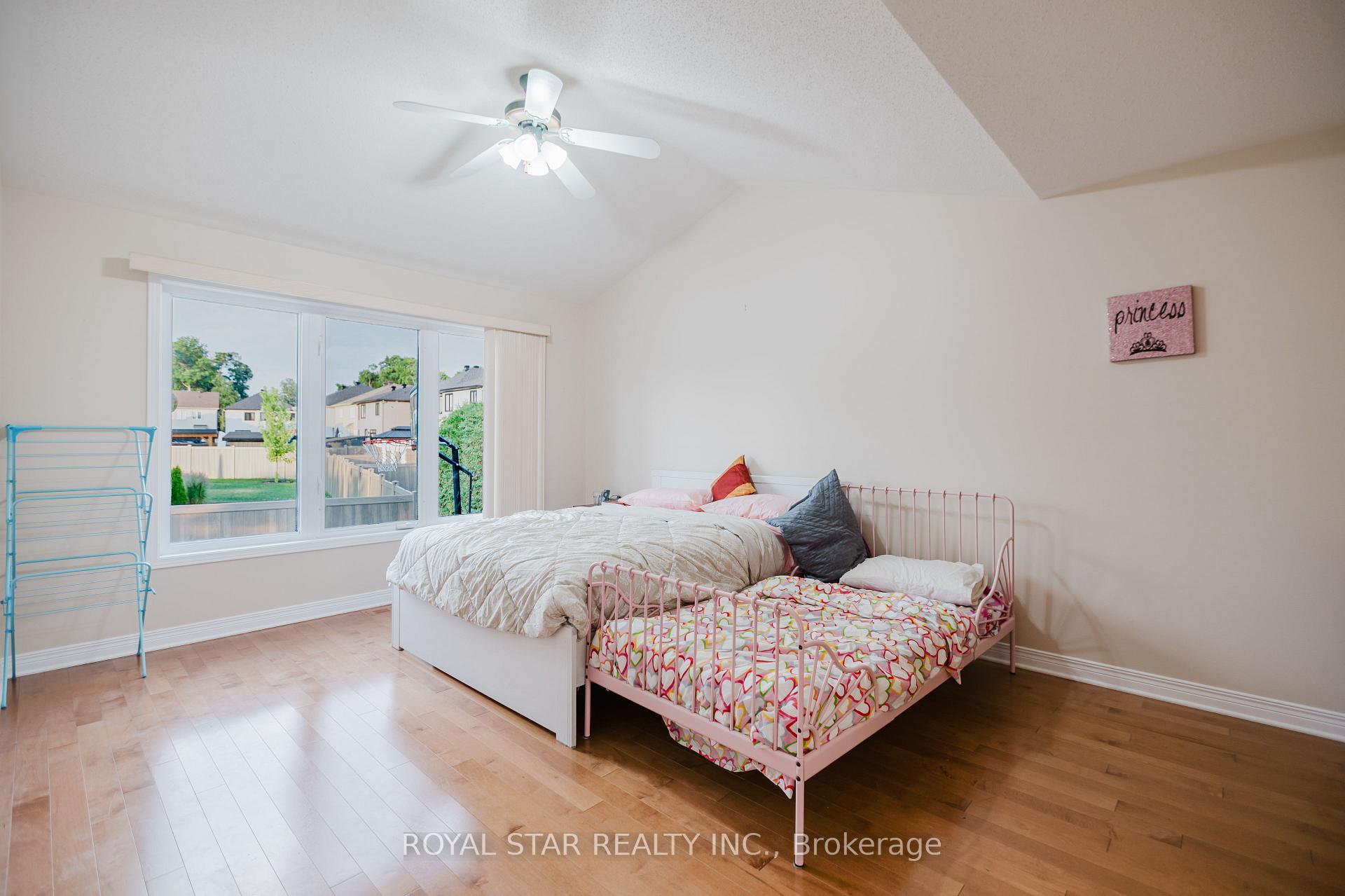 Photo 16 of 17 Settler's Ridge Way, Ottawa, Barrhaven - Longfields — HOMEH