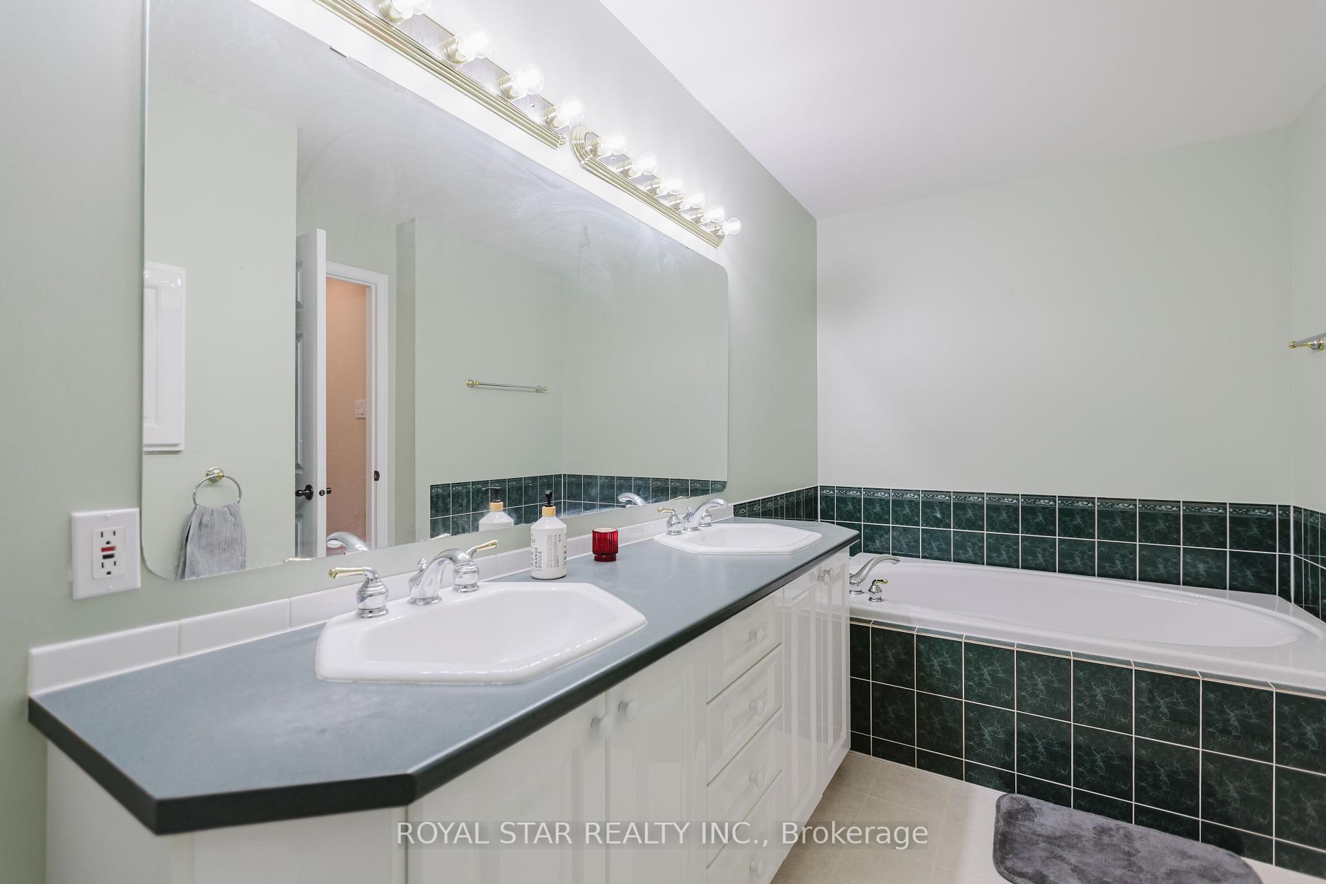Photo 17 of 17 Settler's Ridge Way, Ottawa, Barrhaven - Longfields — HOMEH