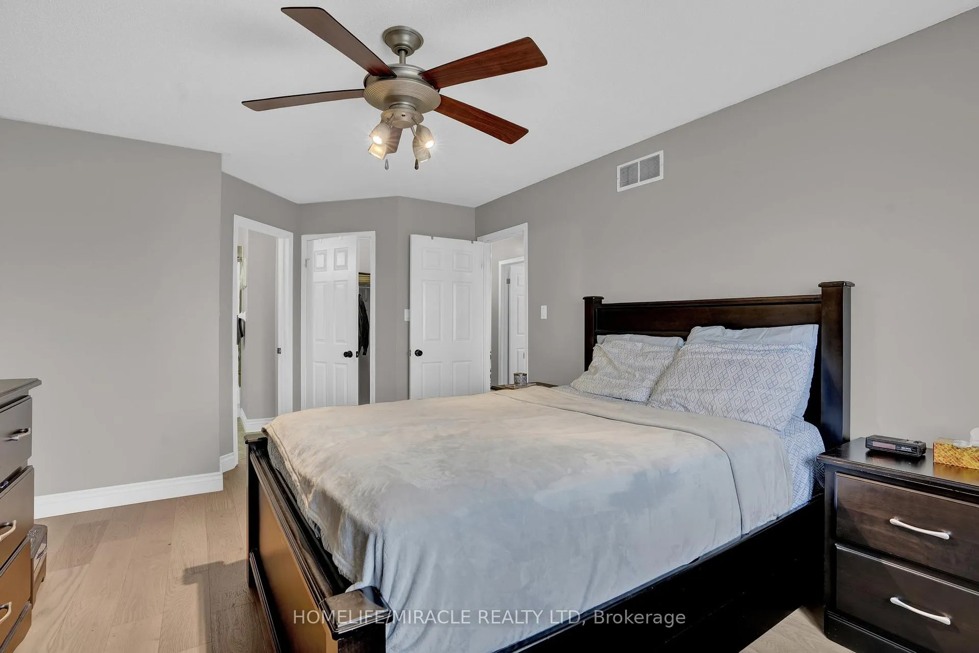 Photo 16 of 8 Meadow Wood Crescent, Hamilton, Stoney Creek Mountain — HOMEH
