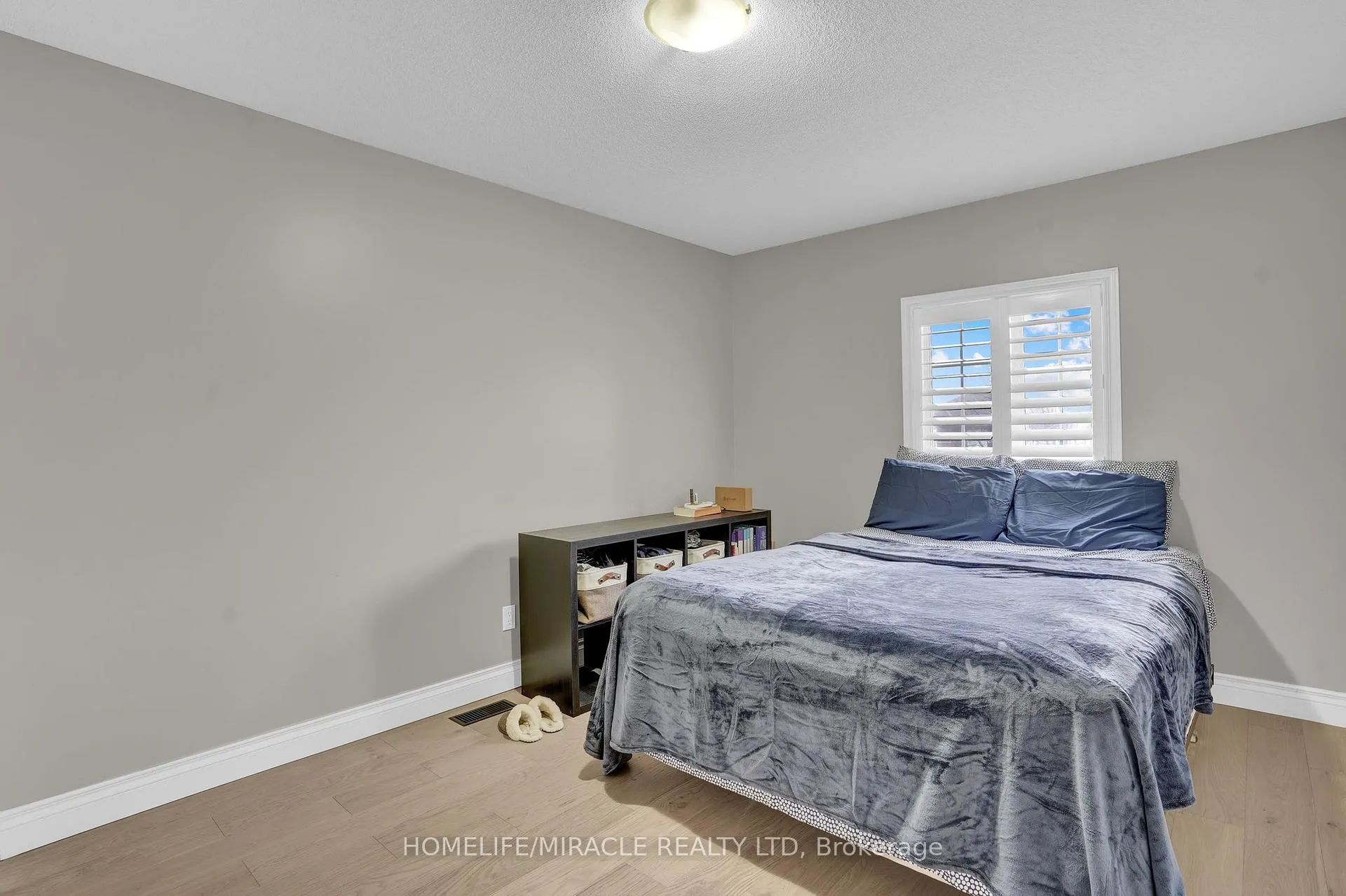 Photo 20 of 8 Meadow Wood Crescent, Hamilton, Stoney Creek Mountain — HOMEH