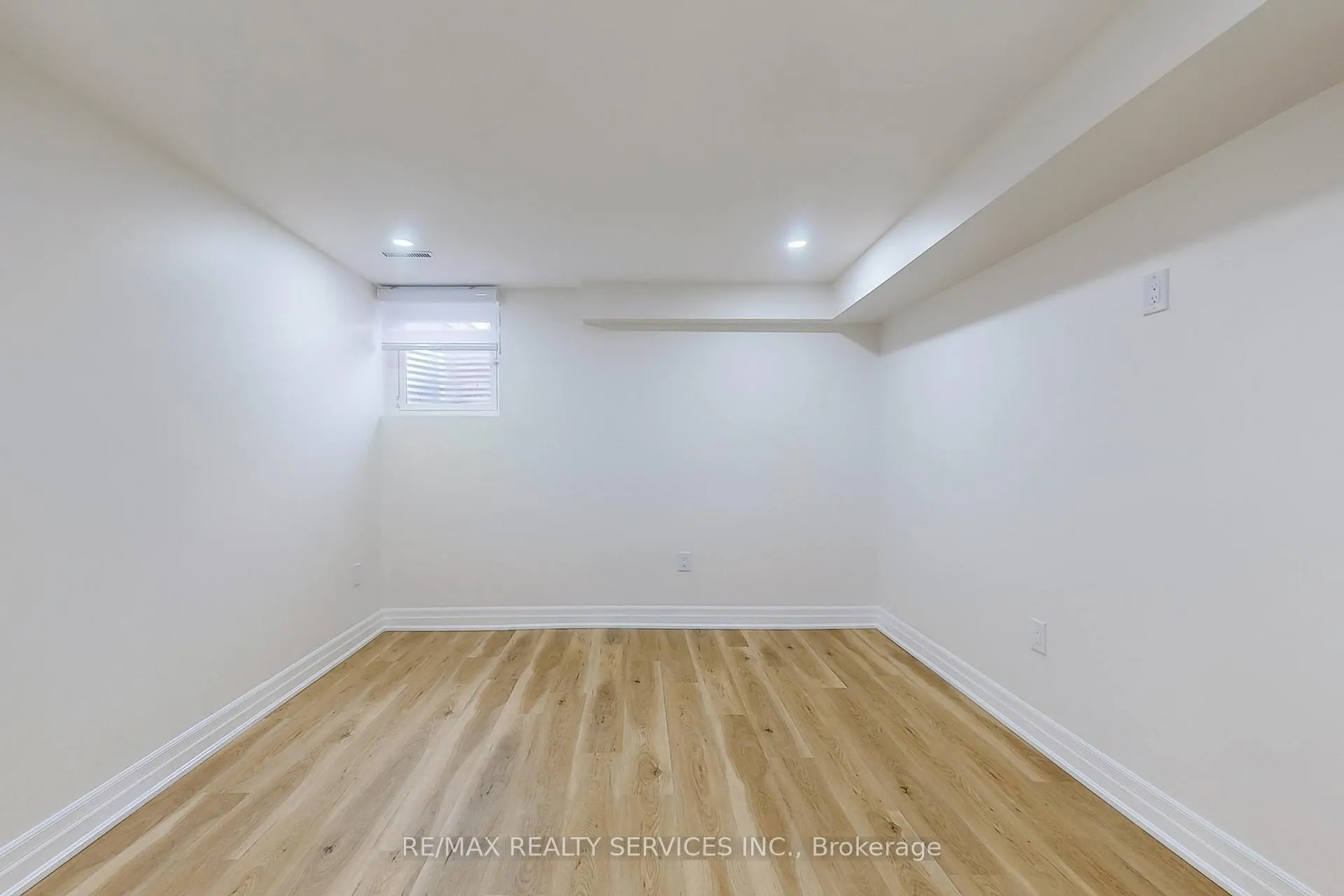 Photo 14 of Unit Lower, 50 Glebe Crescent, Brampton, Northgate — HOMEH
