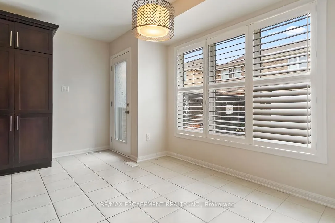 Photo 16 of 255 Monaghan Crescent, Milton, Willmott — HOMEH