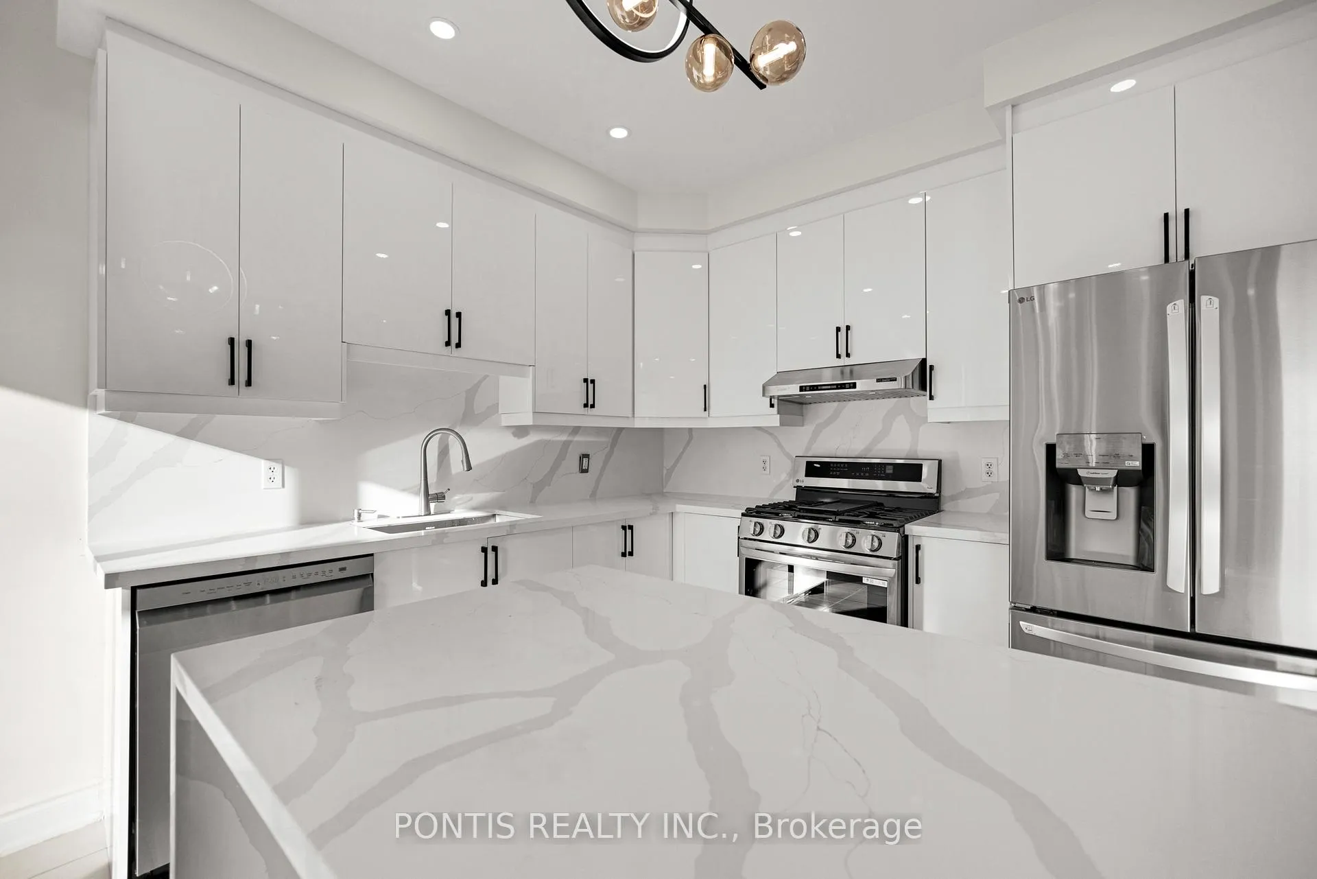 Photo 12 of Unit Main, 6 Dulverton Drive, Brampton, Northwest Brampton — HOMEH