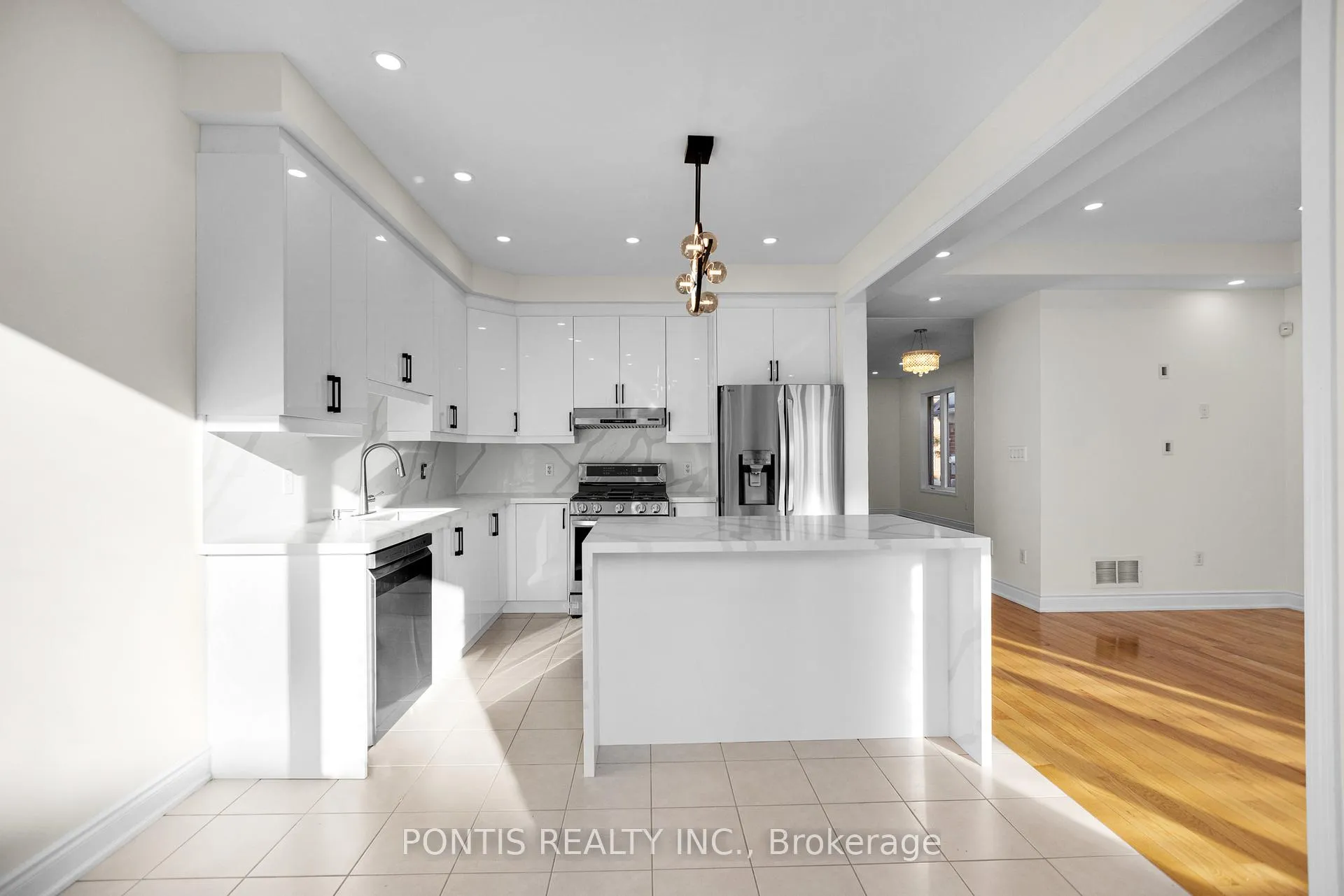 Photo 15 of Unit Main, 6 Dulverton Drive, Brampton, Northwest Brampton — HOMEH