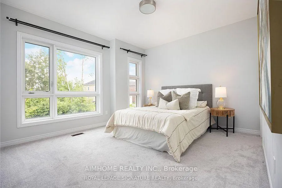 Photo 15 of 92 Woodhaven Avenue, Aurora, Aurora Estates — HOMEH