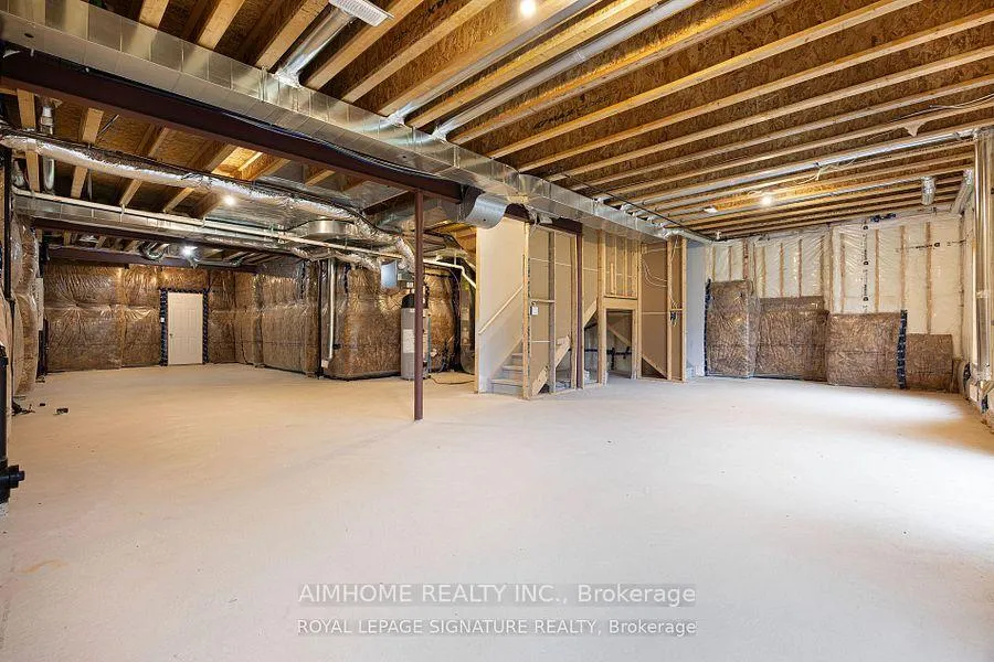 Photo 17 of 92 Woodhaven Avenue, Aurora, Aurora Estates — HOMEH