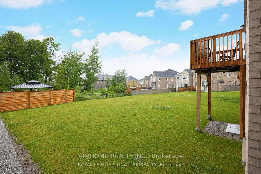 Photo 20 of 92 Woodhaven Avenue, Aurora, Aurora Estates — HOMEH
