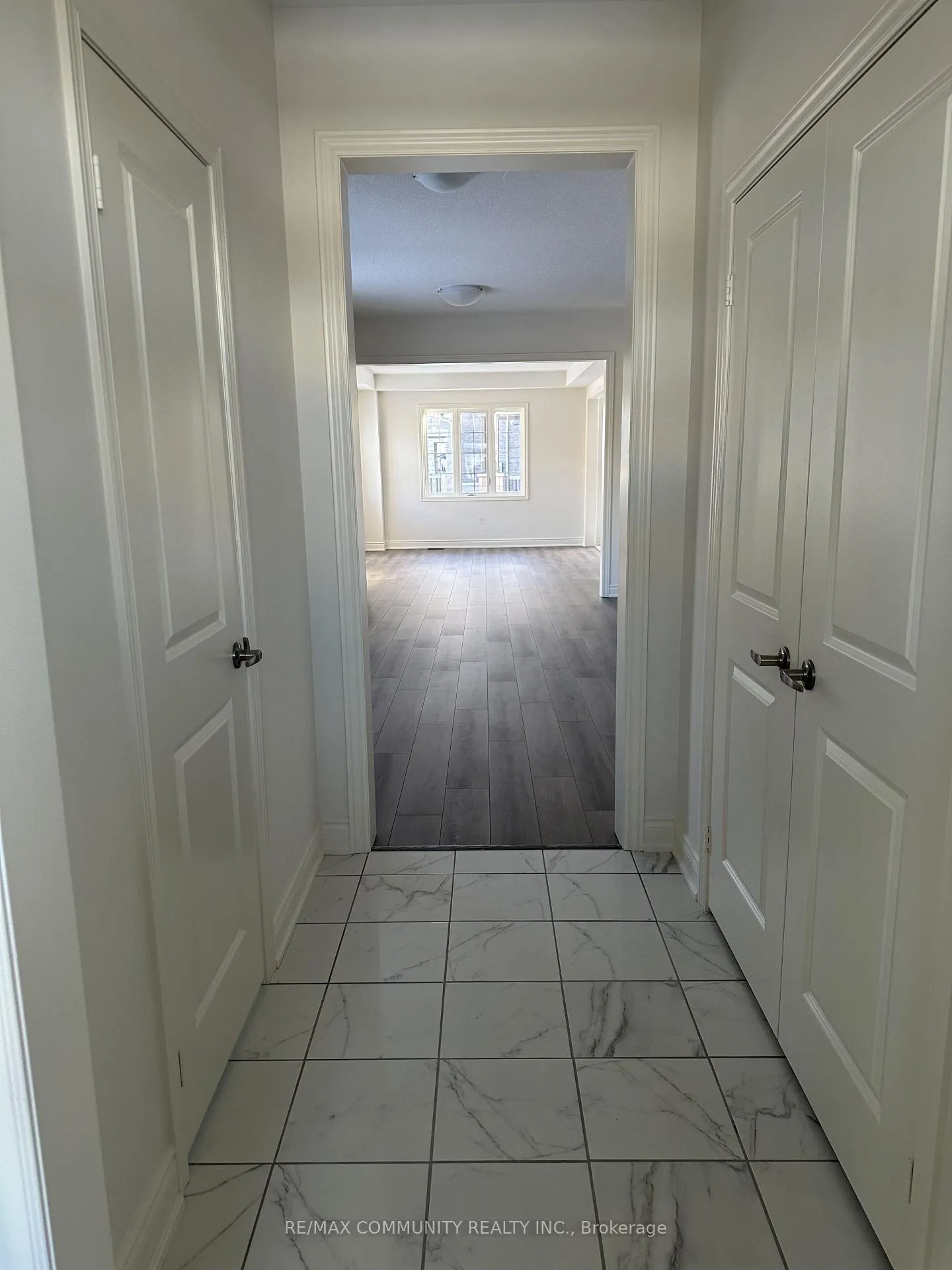 Photo 4 of 2225 Crystal Drive, Oshawa, Kedron — HOMEH