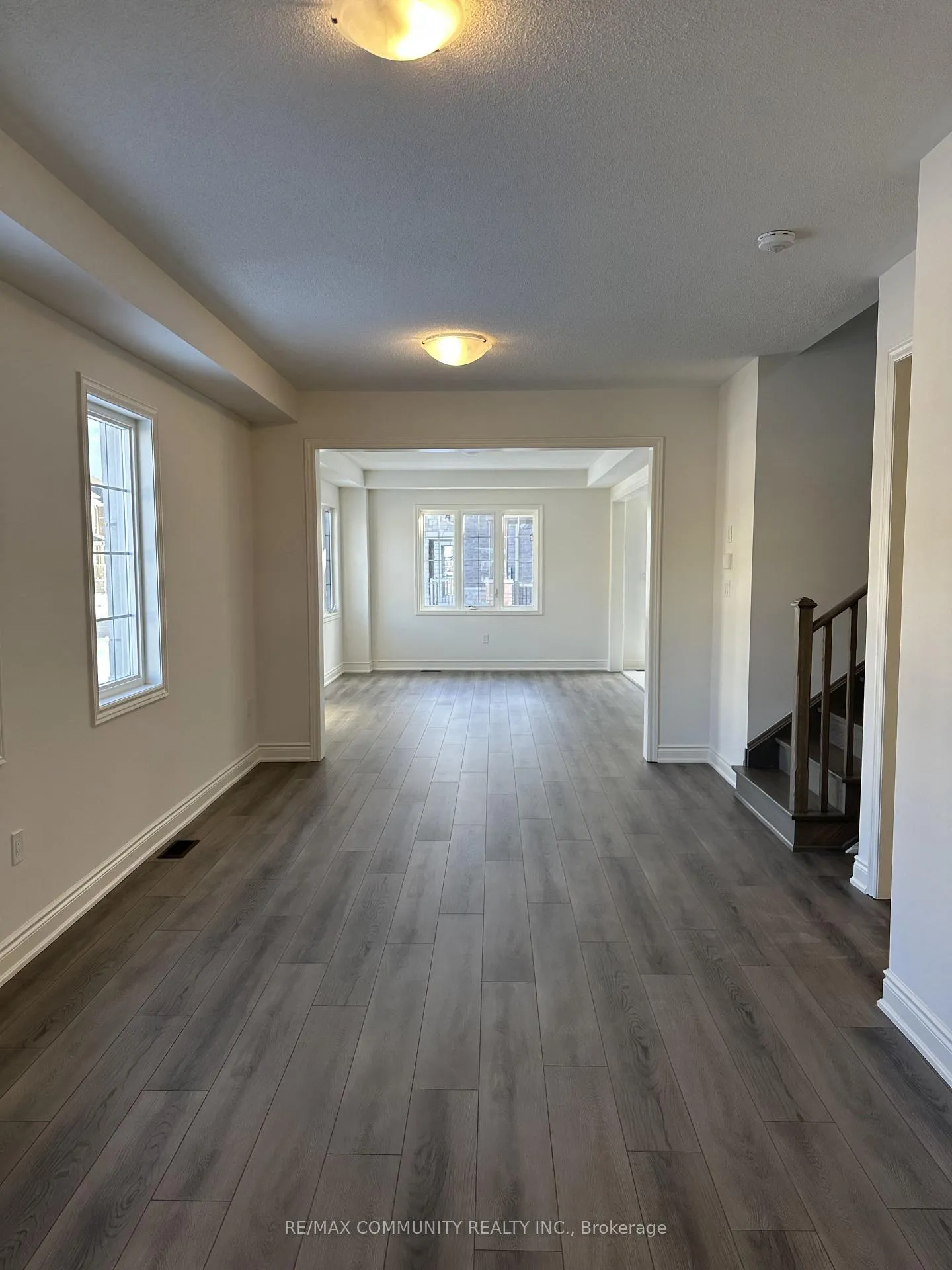 Photo 5 of 2225 Crystal Drive, Oshawa, Kedron — HOMEH
