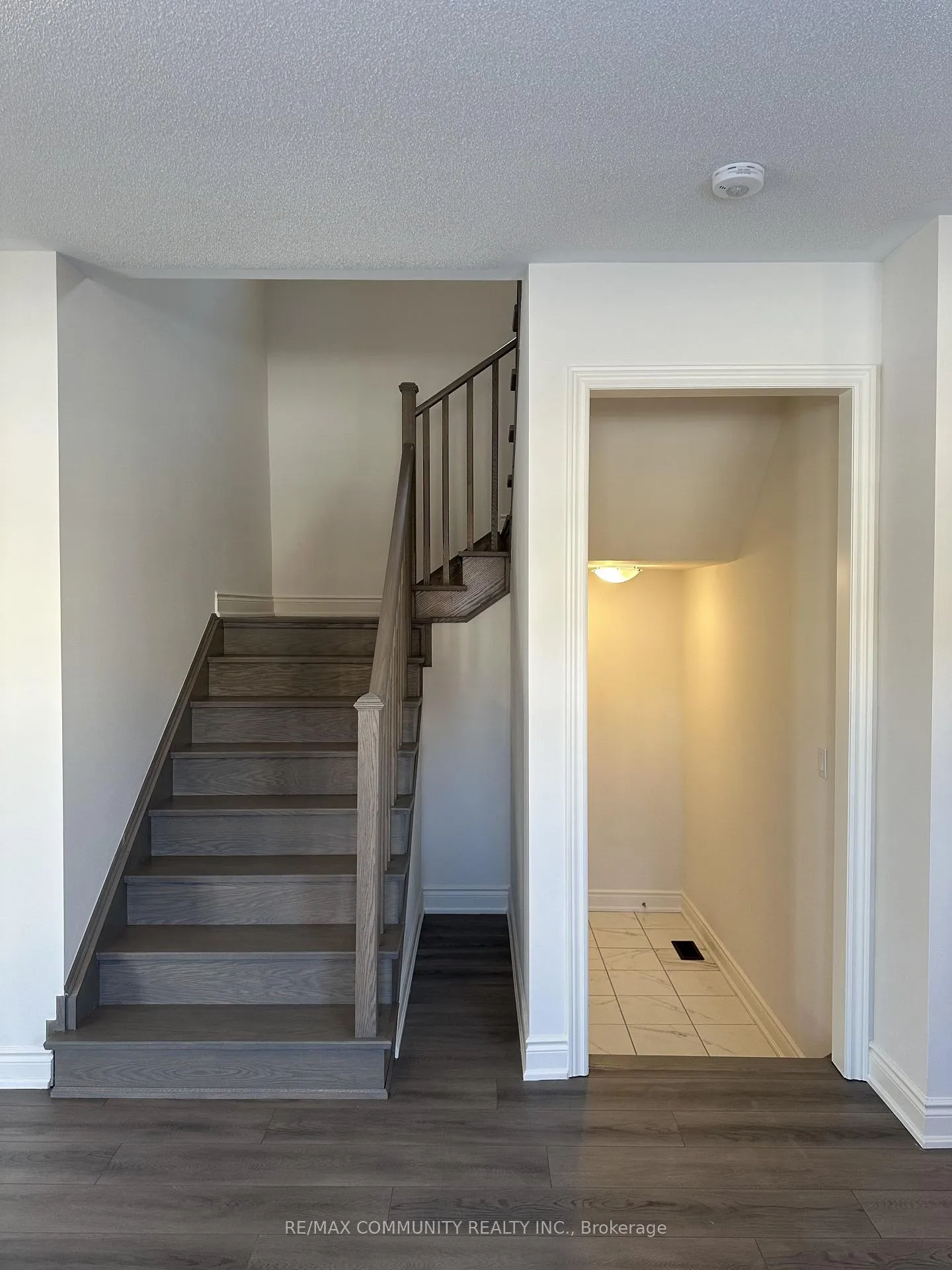 Photo 6 of 2225 Crystal Drive, Oshawa, Kedron — HOMEH