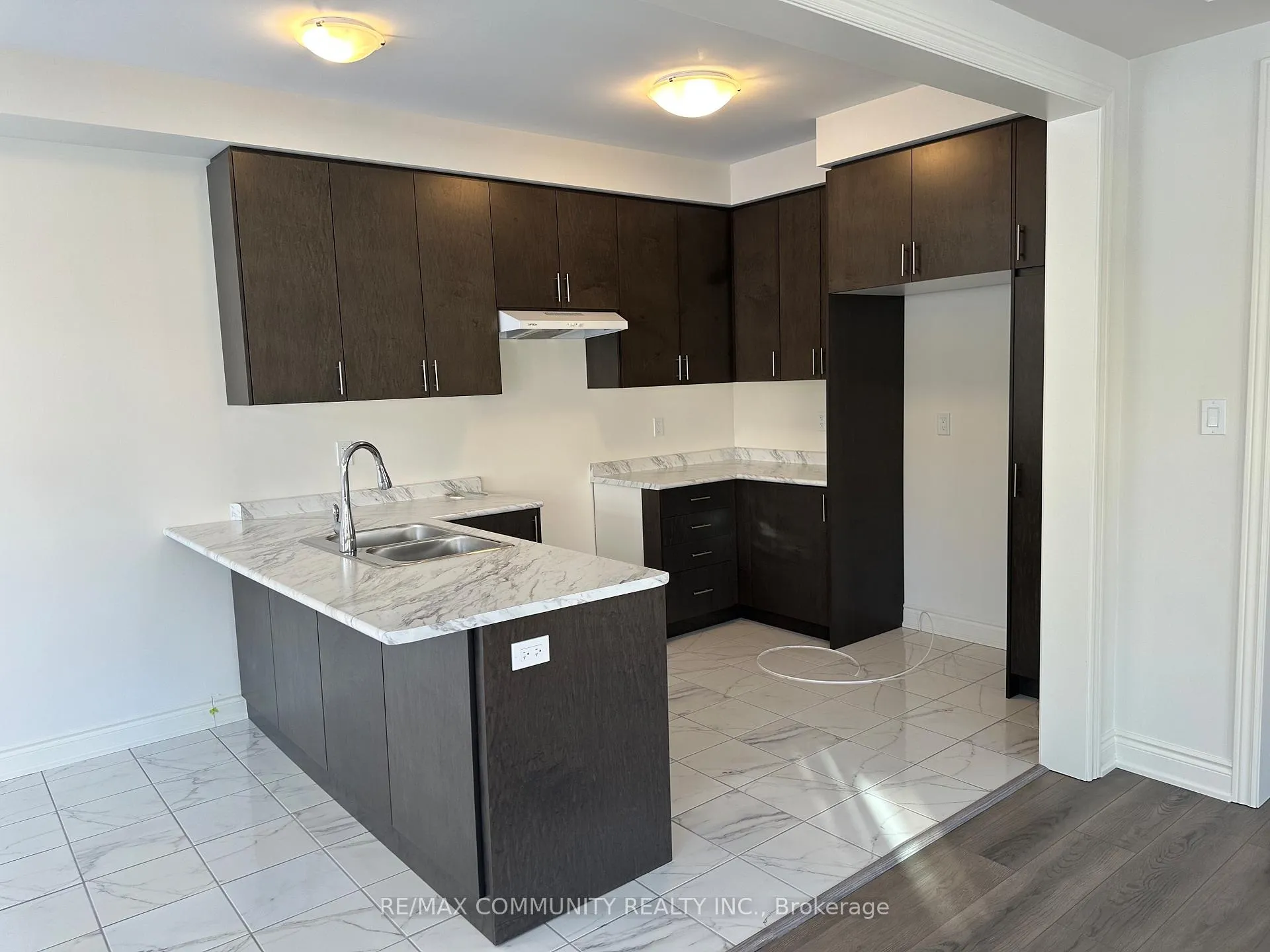 Photo 9 of 2225 Crystal Drive, Oshawa, Kedron — HOMEH
