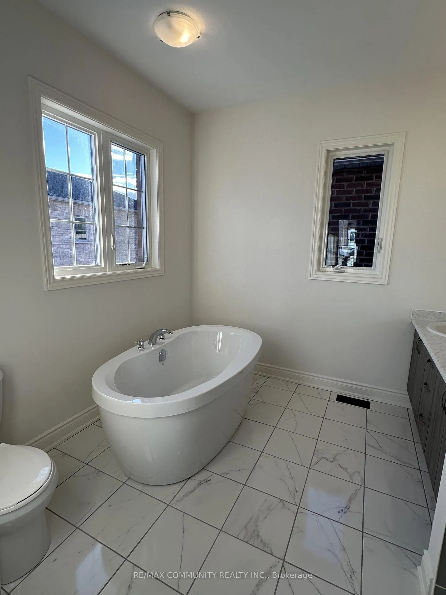 Photo 20 of 2225 Crystal Drive, Oshawa, Kedron — HOMEH