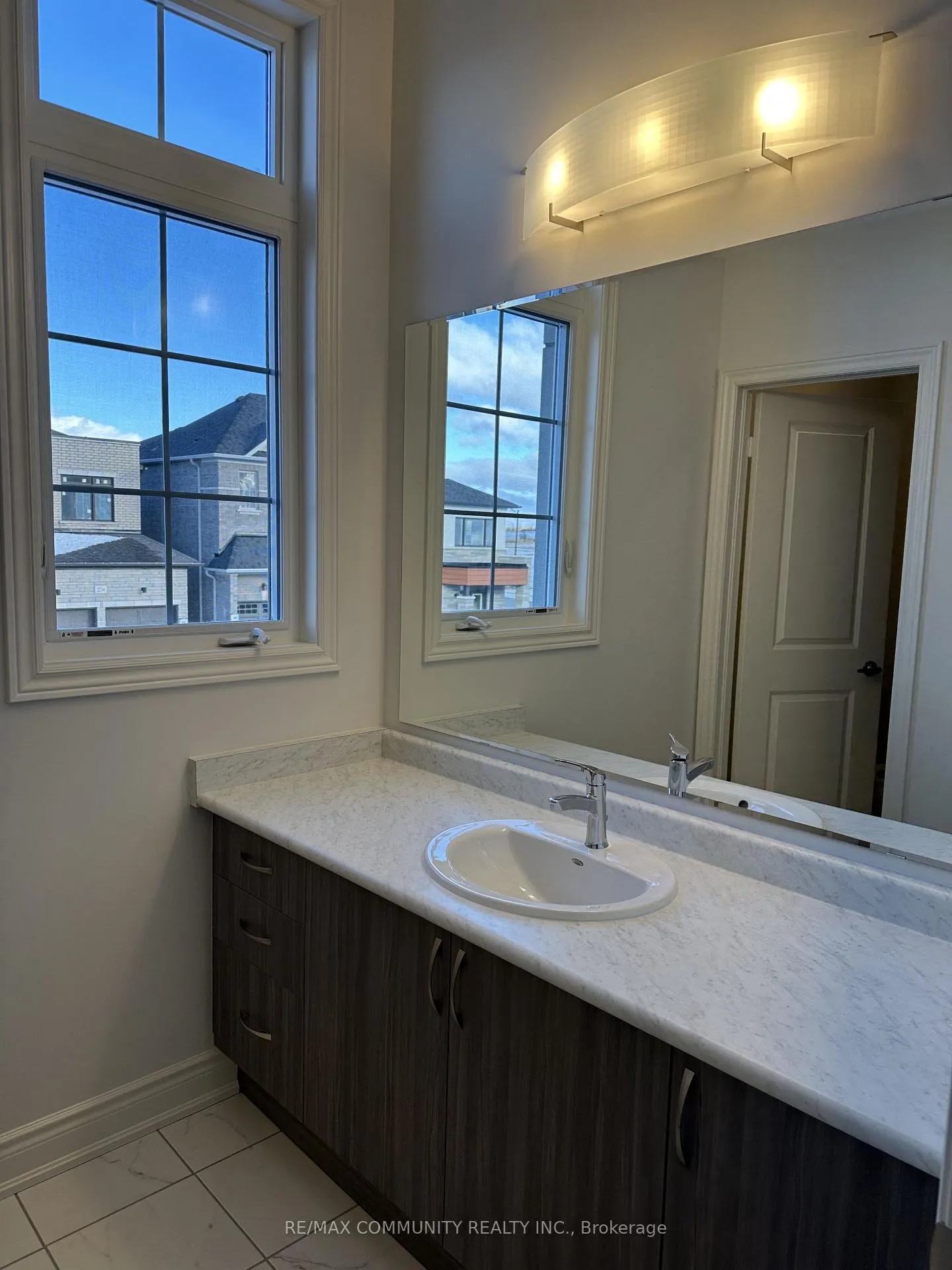 Photo 26 of 2225 Crystal Drive, Oshawa, Kedron — HOMEH