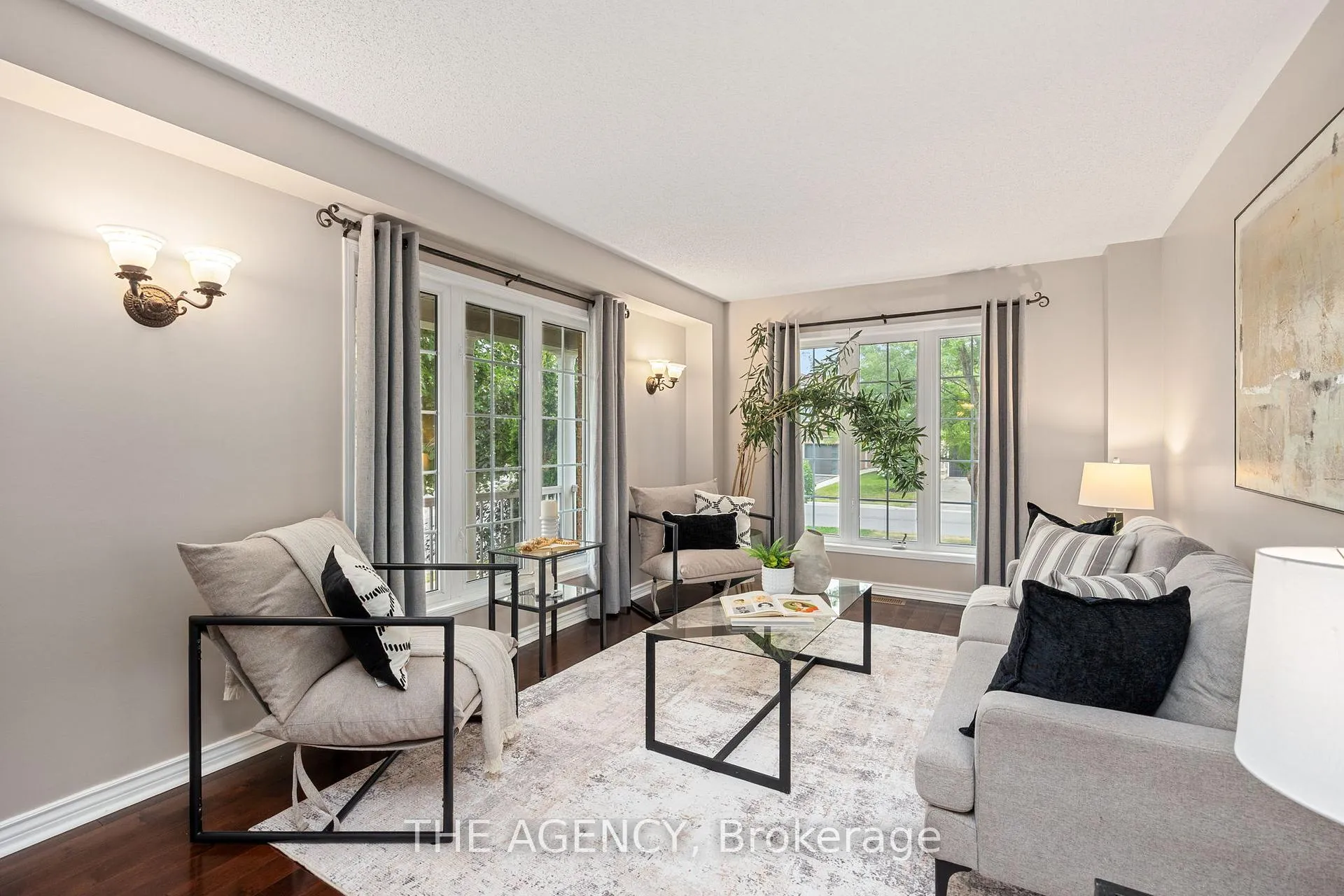 Photo 2 of 1 Applegrove Court, Brampton, Sandringham-Wellington — HOMEH