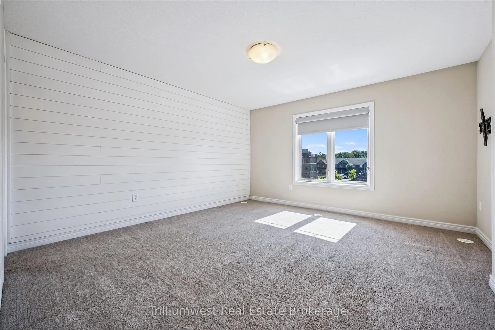 Photo 11 of Unit 13, 39 Kay Crescent, Guelph, Pineridge/Westminster Woods — HOMEH