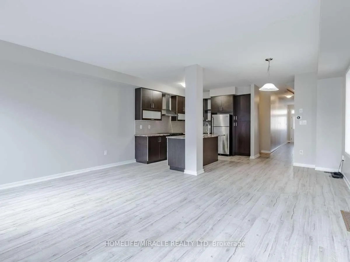 Photo 11 of Unit Upper, 414 Queen Mary Drive, Brampton, Northwest Brampton — HOMEH