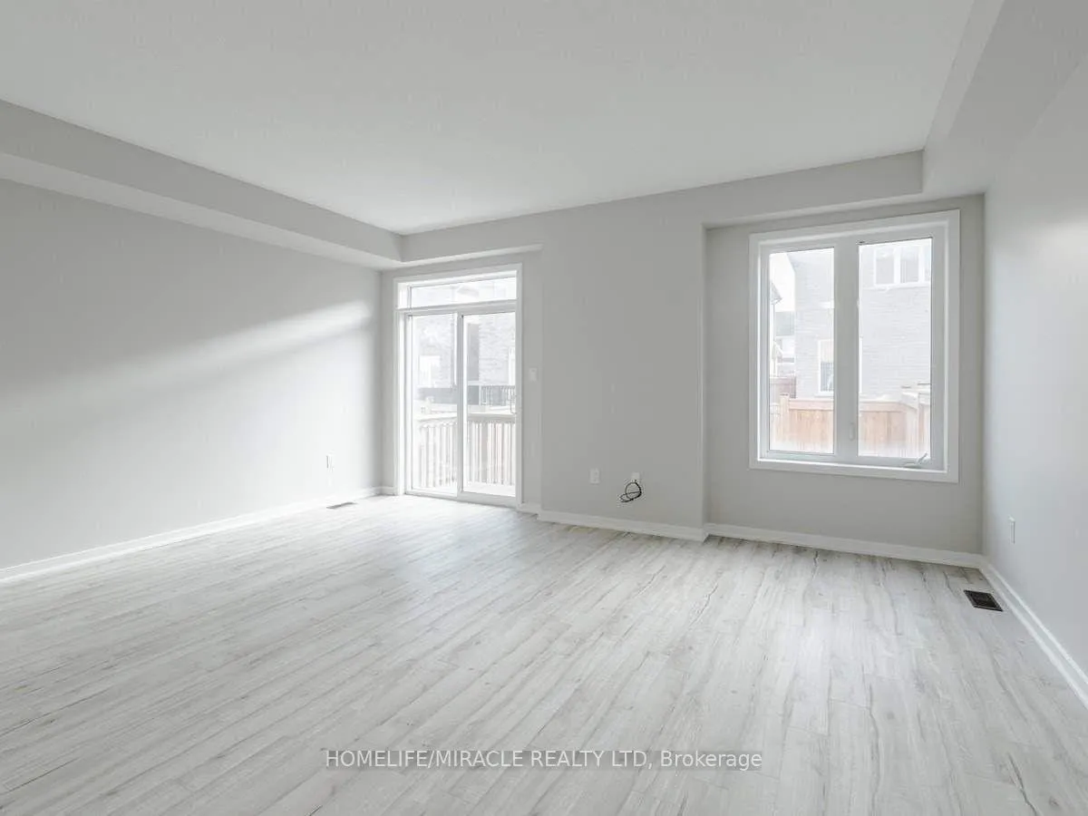 Photo 13 of Unit Upper, 414 Queen Mary Drive, Brampton, Northwest Brampton — HOMEH