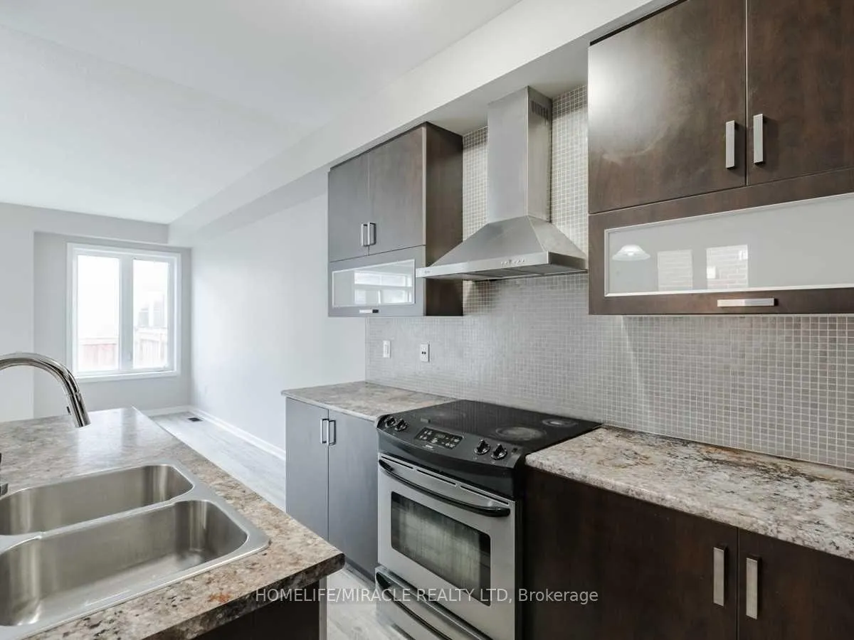 Photo 16 of Unit Upper, 414 Queen Mary Drive, Brampton, Northwest Brampton — HOMEH