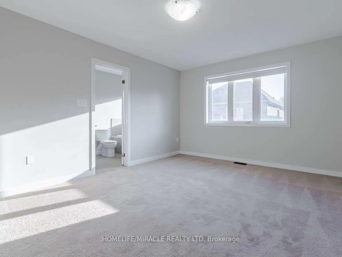 Photo 17 of Unit Upper, 414 Queen Mary Drive, Brampton, Northwest Brampton — HOMEH