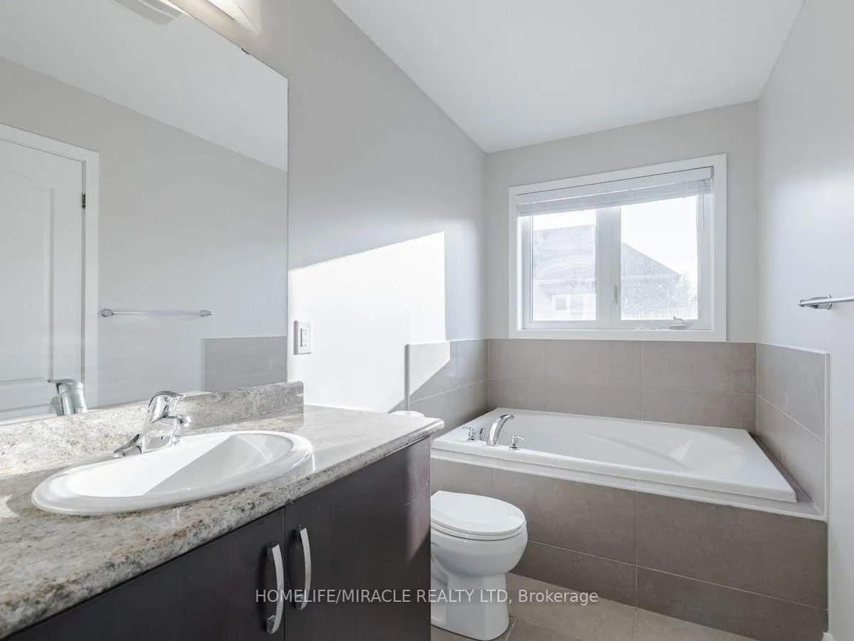 Photo 18 of Unit Upper, 414 Queen Mary Drive, Brampton, Northwest Brampton — HOMEH