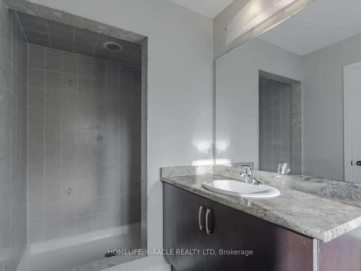 Photo 19 of Unit Upper, 414 Queen Mary Drive, Brampton, Northwest Brampton — HOMEH