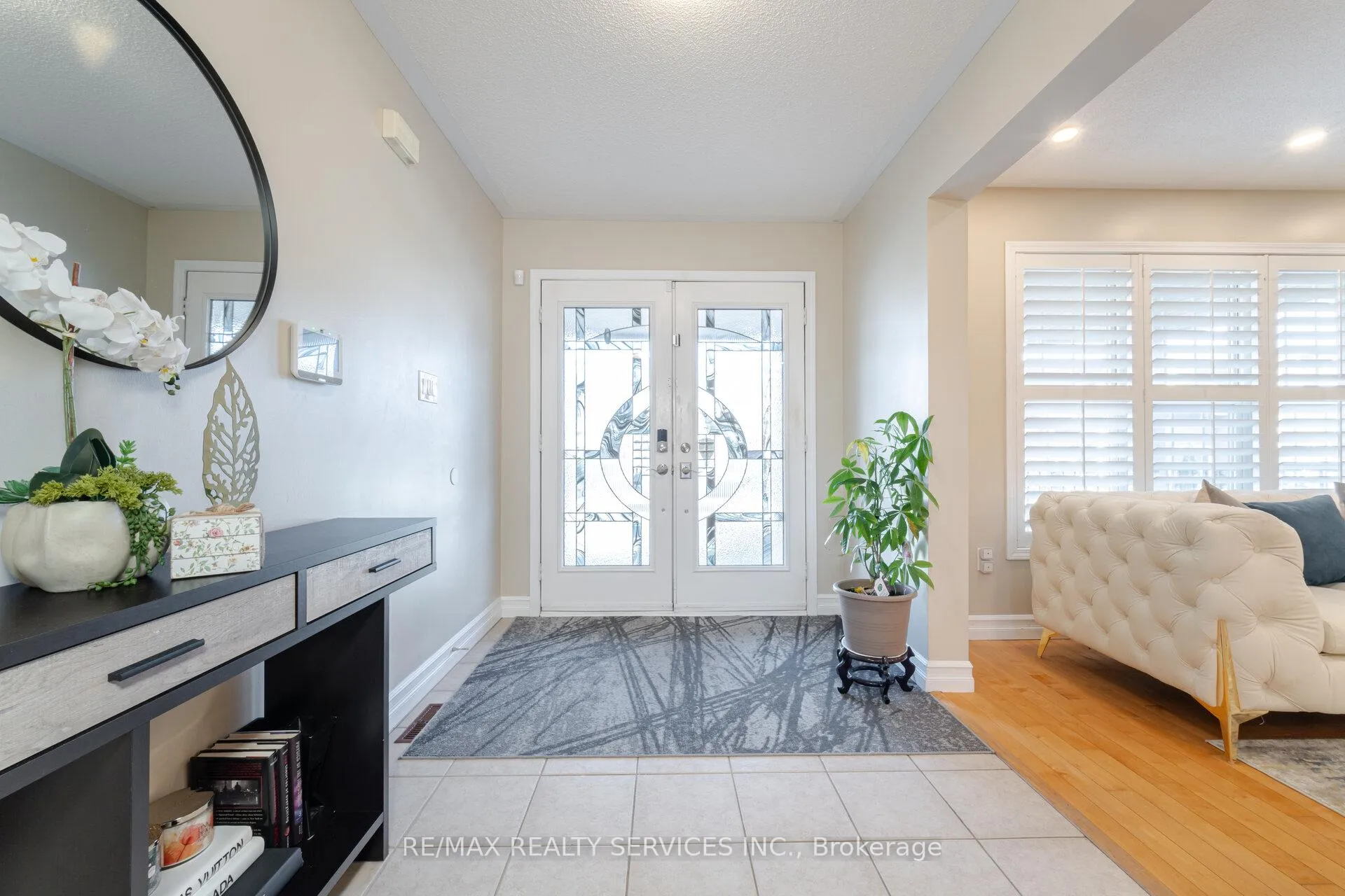 Photo 3 of 12 Lilypad Road, Brampton, Fletcher's Meadow — HOMEH