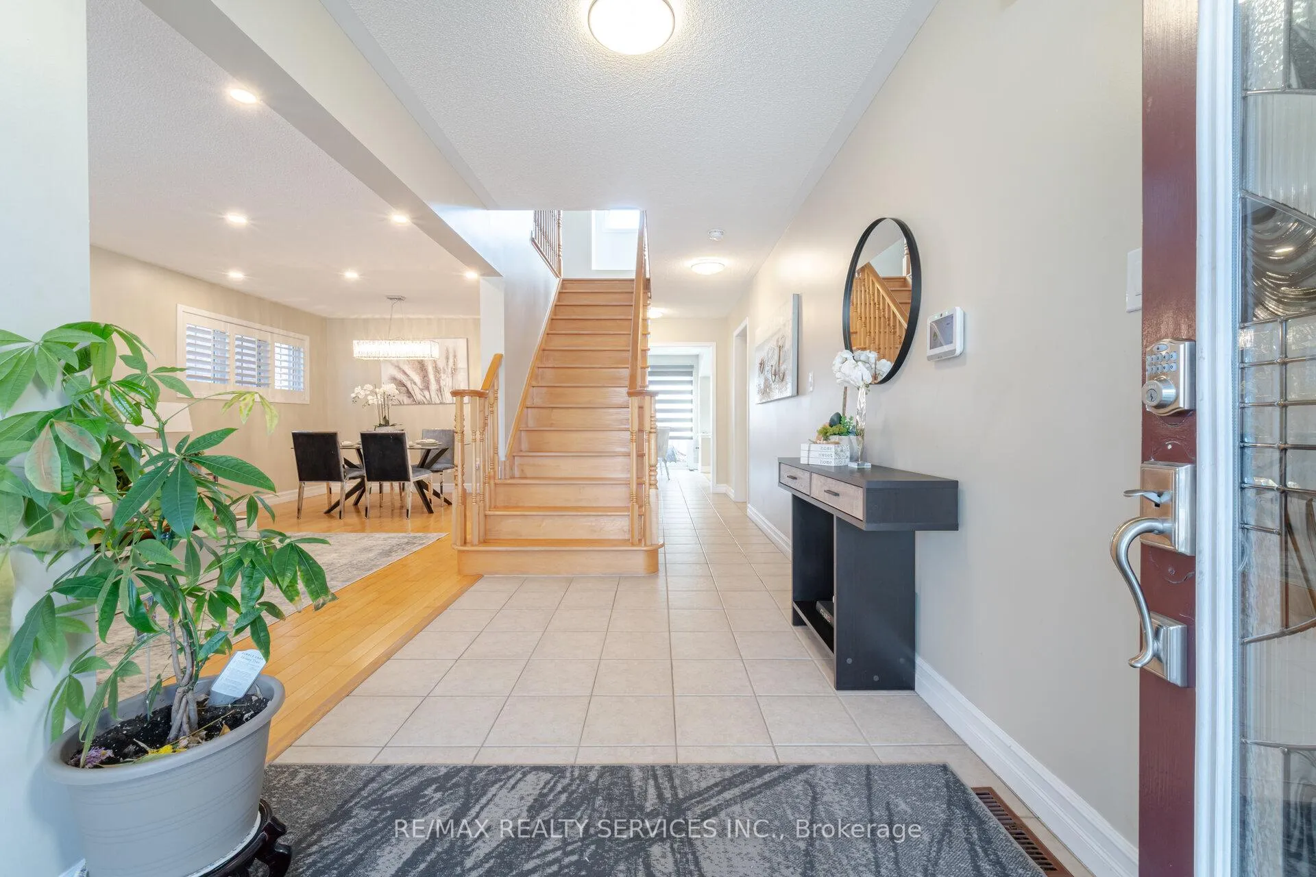 Photo 4 of 12 Lilypad Road, Brampton, Fletcher's Meadow — HOMEH