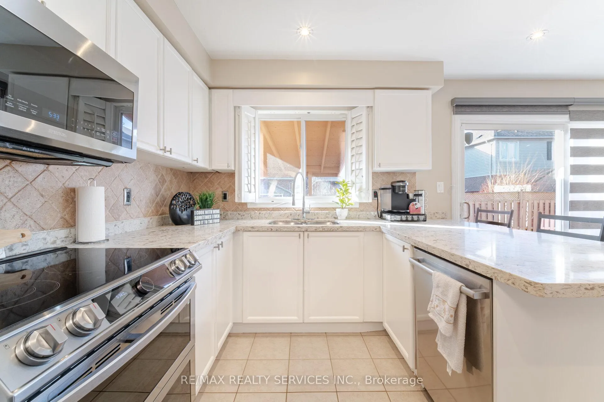 Photo 14 of 12 Lilypad Road, Brampton, Fletcher's Meadow — HOMEH