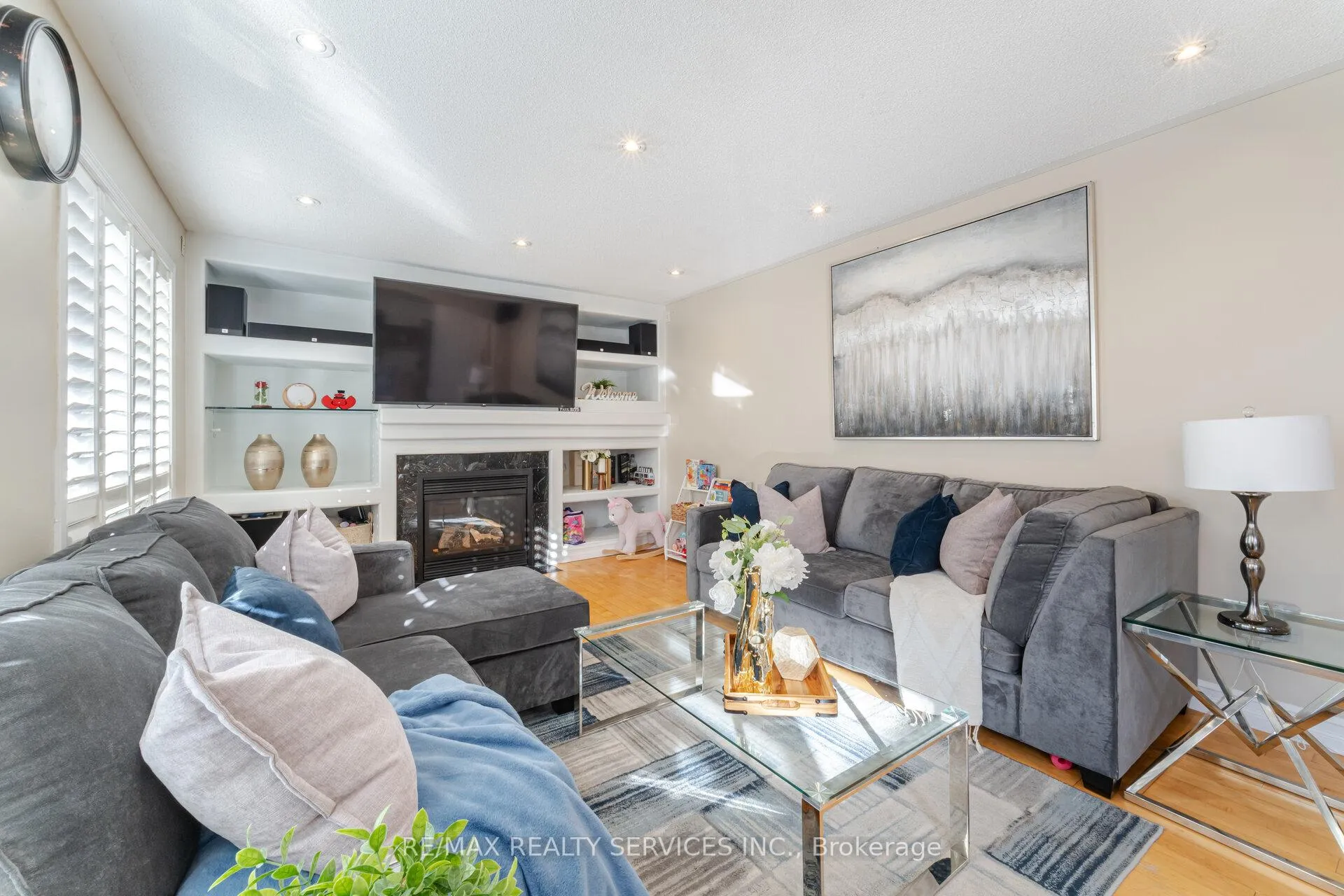 Photo 18 of 12 Lilypad Road, Brampton, Fletcher's Meadow — HOMEH