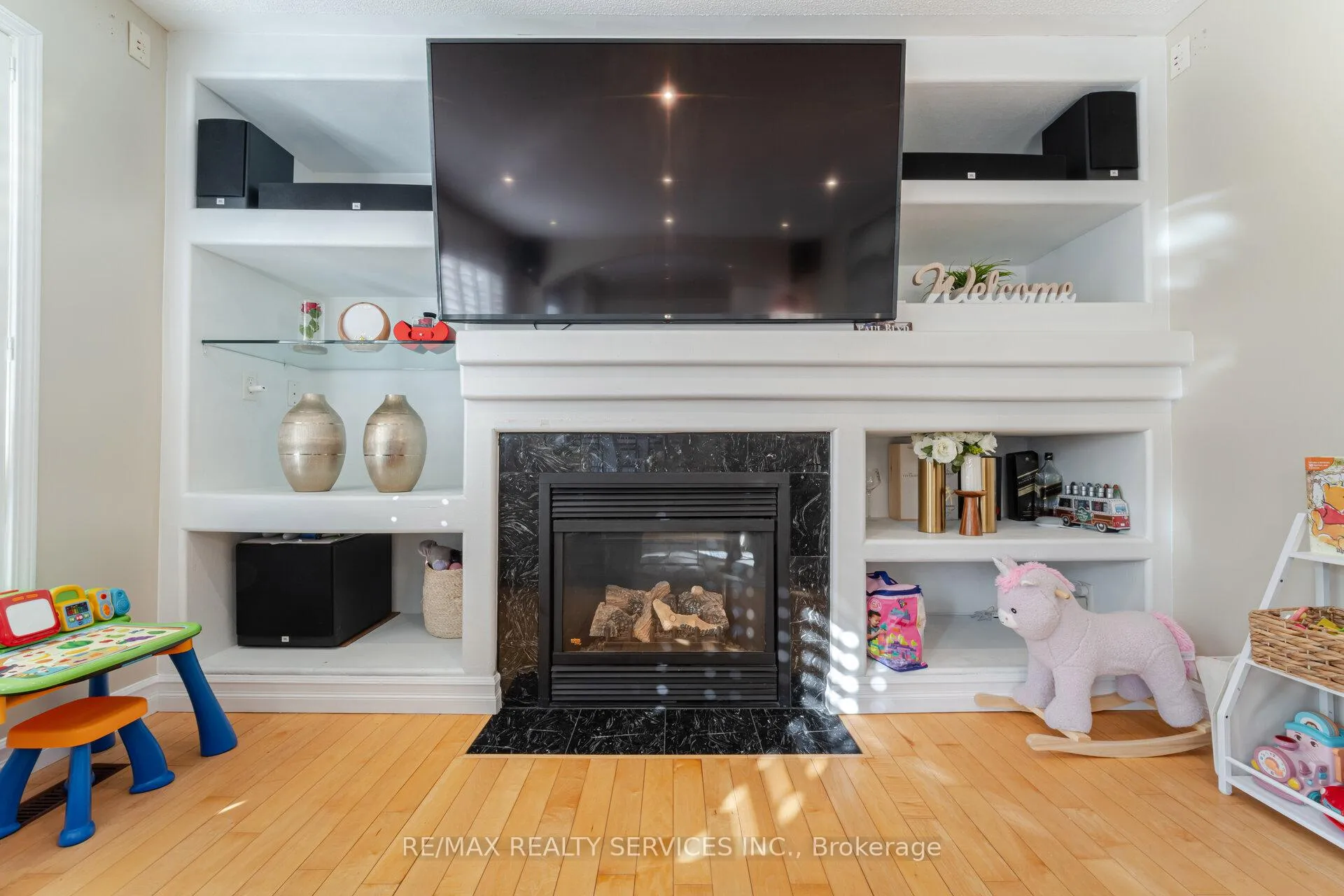 Photo 20 of 12 Lilypad Road, Brampton, Fletcher's Meadow — HOMEH