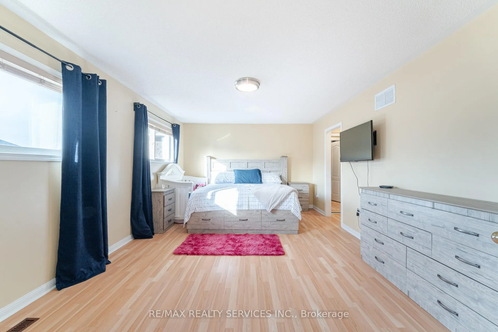 Photo 26 of 12 Lilypad Road, Brampton, Fletcher's Meadow — HOMEH
