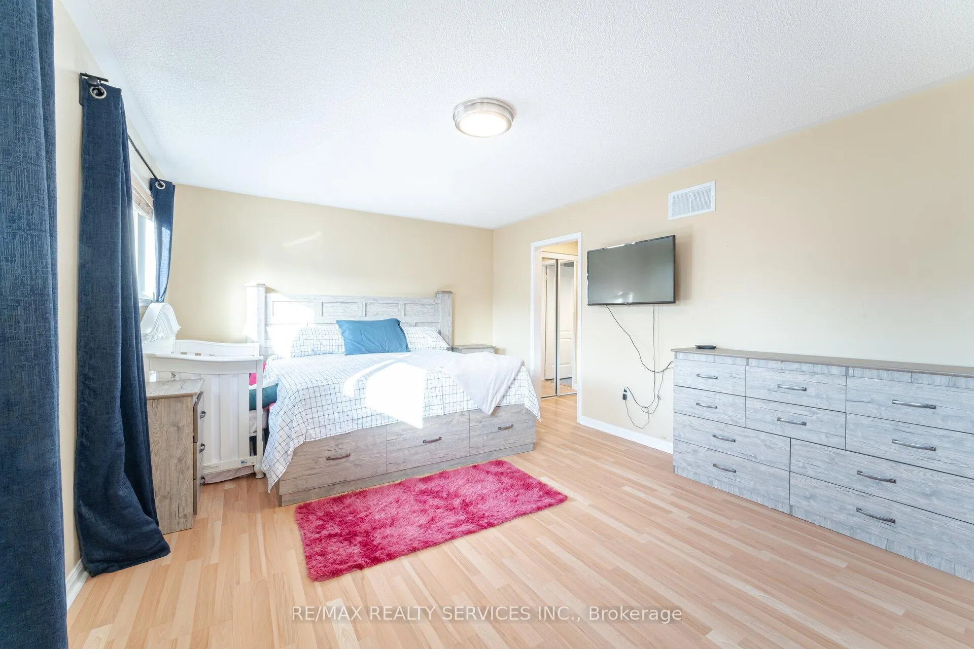 Photo 28 of 12 Lilypad Road, Brampton, Fletcher's Meadow — HOMEH