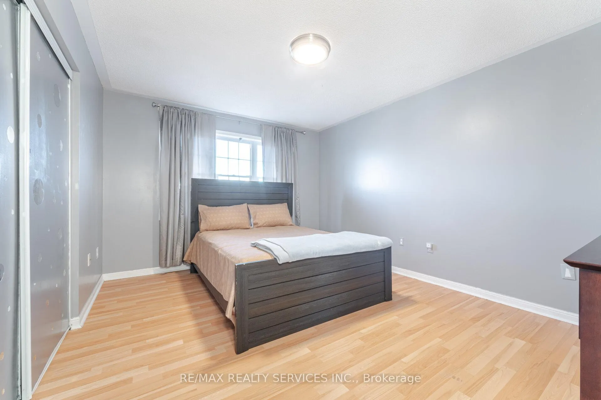 Photo 31 of 12 Lilypad Road, Brampton, Fletcher's Meadow — HOMEH
