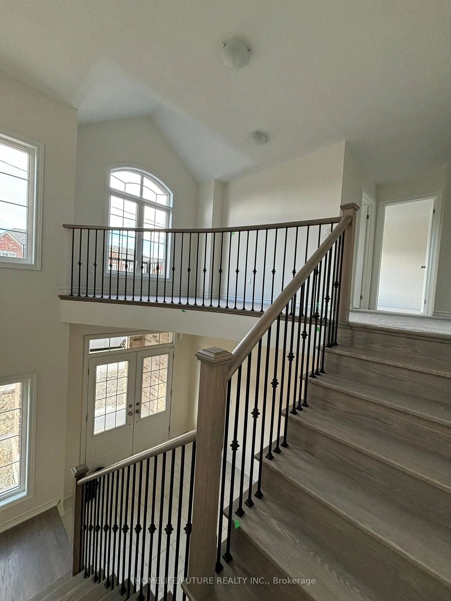 Photo 4 of 115 Robin Trail, Scugog, Port Perry — HOMEH