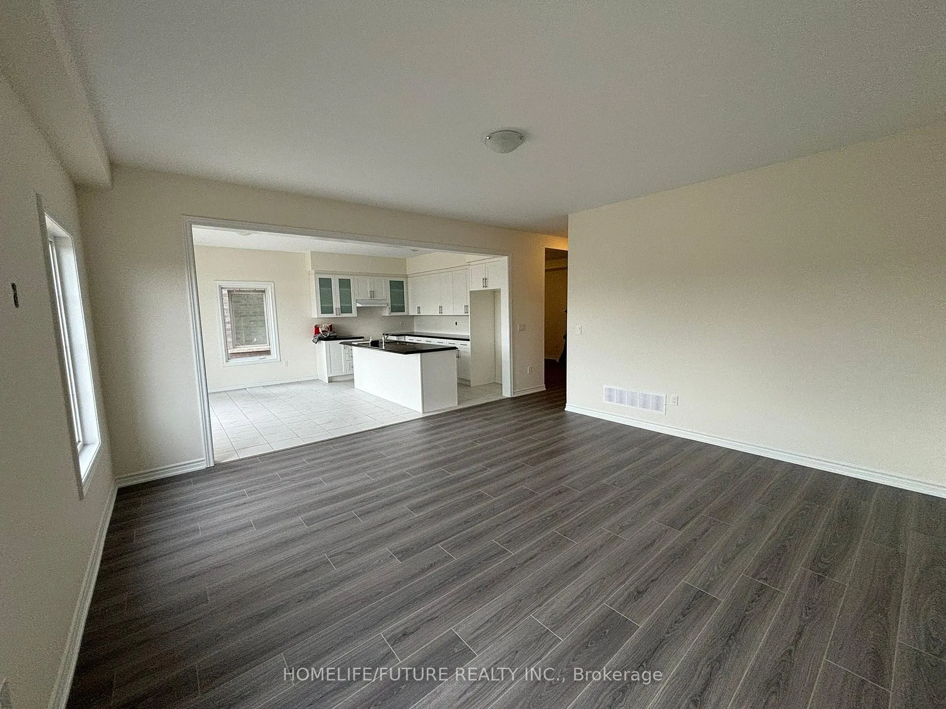 Photo 8 of 115 Robin Trail, Scugog, Port Perry — HOMEH