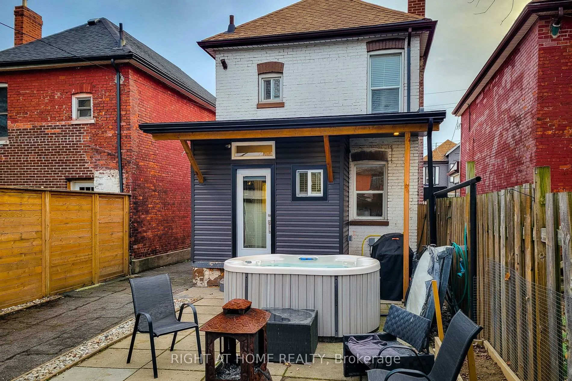 Photo 4 of 97 Keith Street, Hamilton, Landsdale — HOMEH