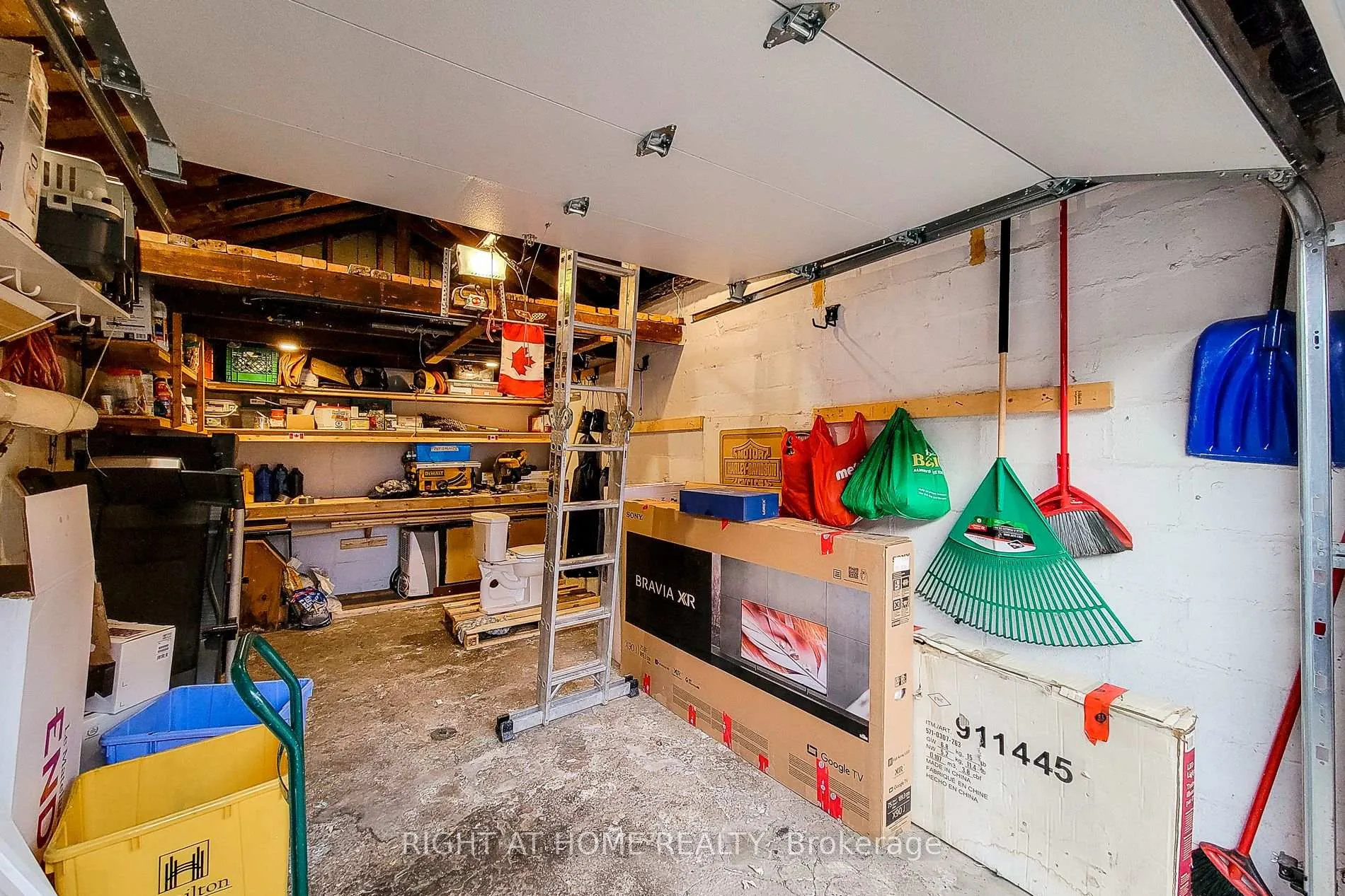 Photo 8 of 97 Keith Street, Hamilton, Landsdale — HOMEH