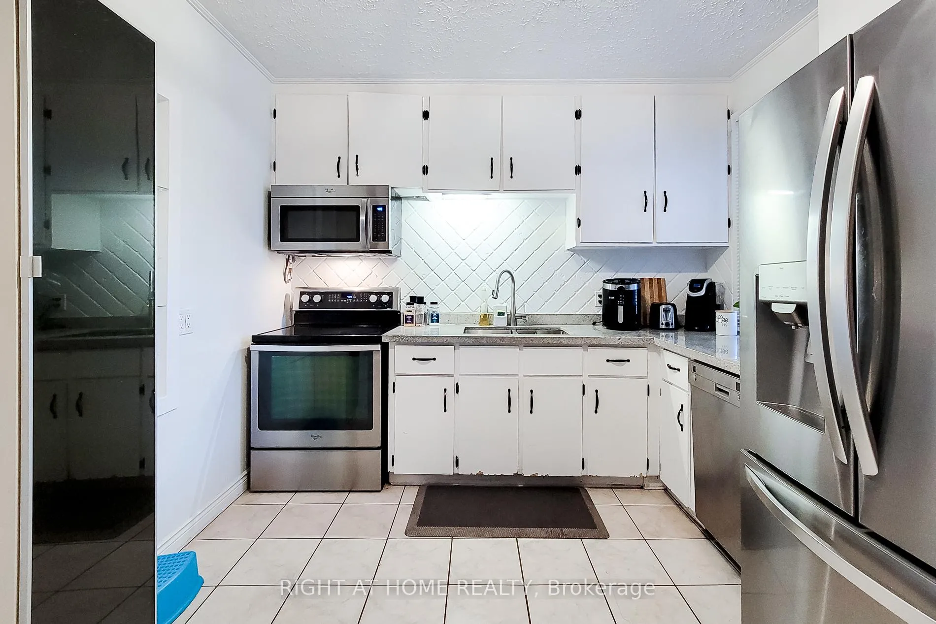 Photo 17 of 97 Keith Street, Hamilton, Landsdale — HOMEH