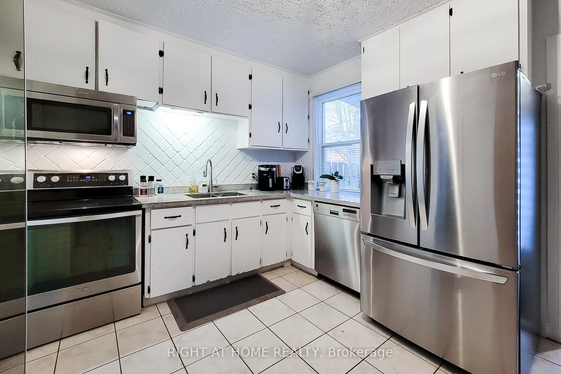 Photo 18 of 97 Keith Street, Hamilton, Landsdale — HOMEH