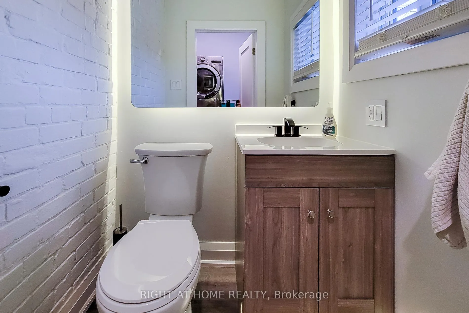 Photo 22 of 97 Keith Street, Hamilton, Landsdale — HOMEH