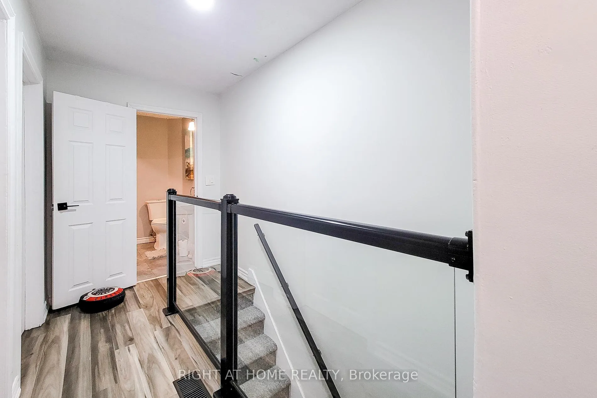 Photo 32 of 97 Keith Street, Hamilton, Landsdale — HOMEH