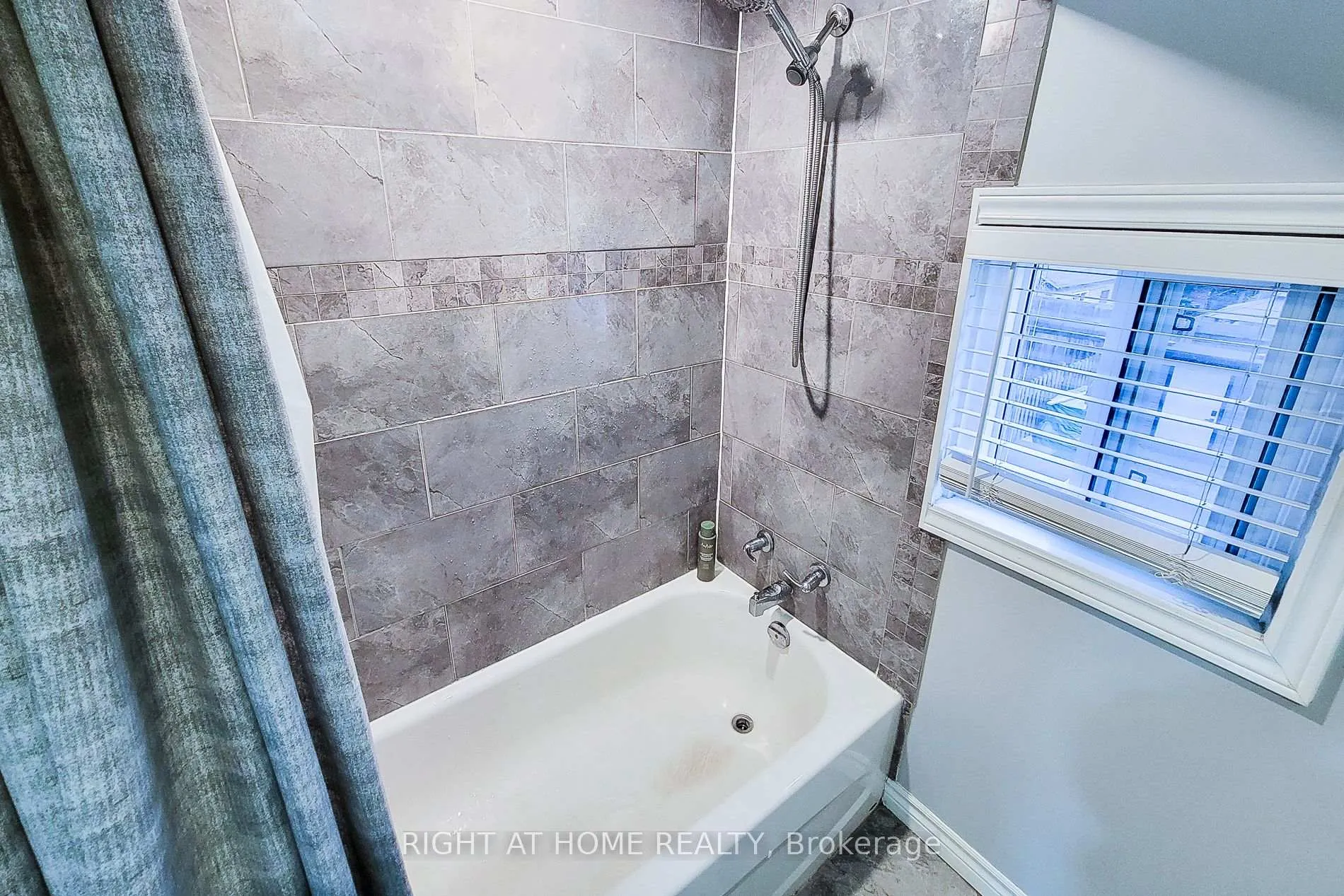 Photo 34 of 97 Keith Street, Hamilton, Landsdale — HOMEH