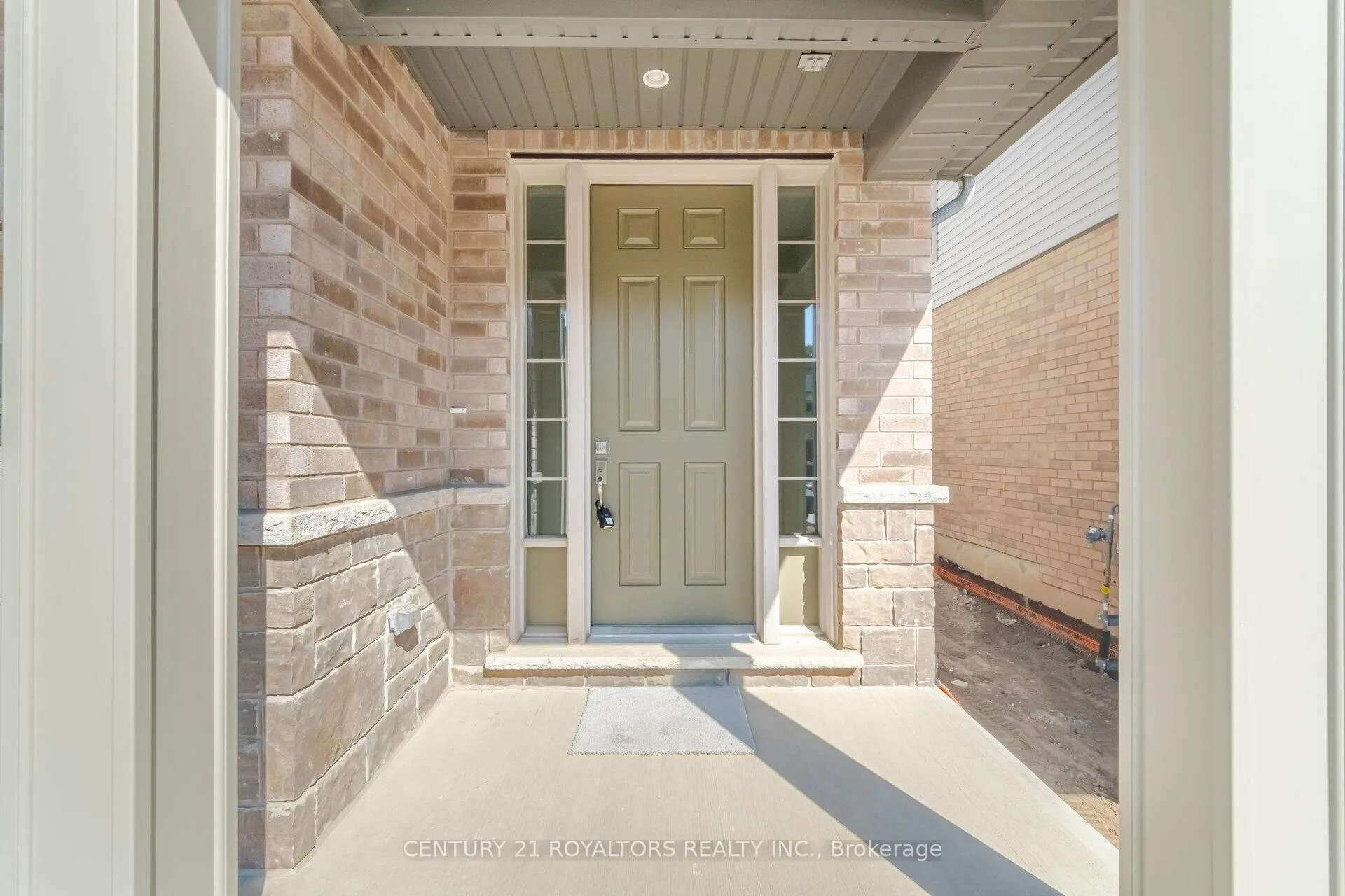 Photo 3 of 277 Broadacre Drive, Kitchener, Pioneer Park/Doon/Wyldwoods — HOMEH