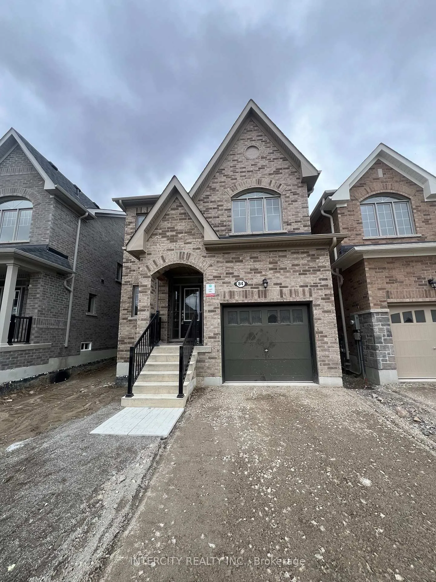 Photo 1 of 84 Robin Trail, Scugog, Port Perry — HOMEH