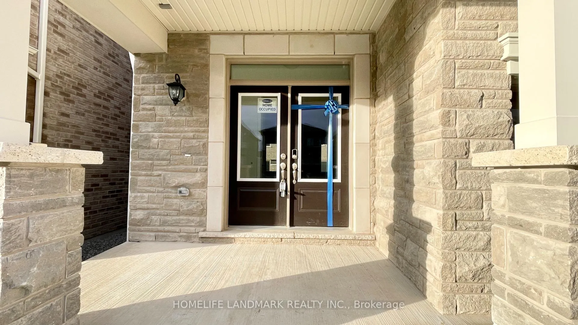Photo 3 of 74 Suzuki Street, Barrie, Painswick South — HOMEH